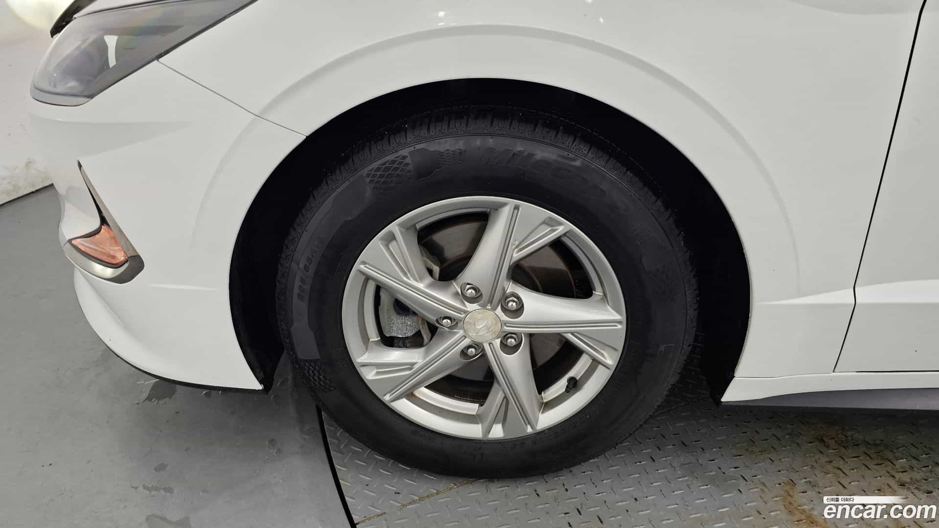 Sonata Hyundai 2019.4-OUTER-005