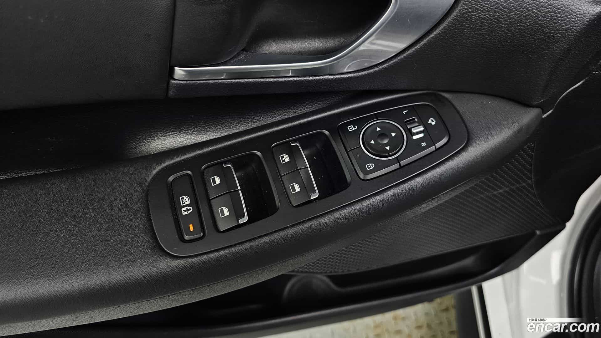 Sonata Hyundai 2019.4-OPTION-022