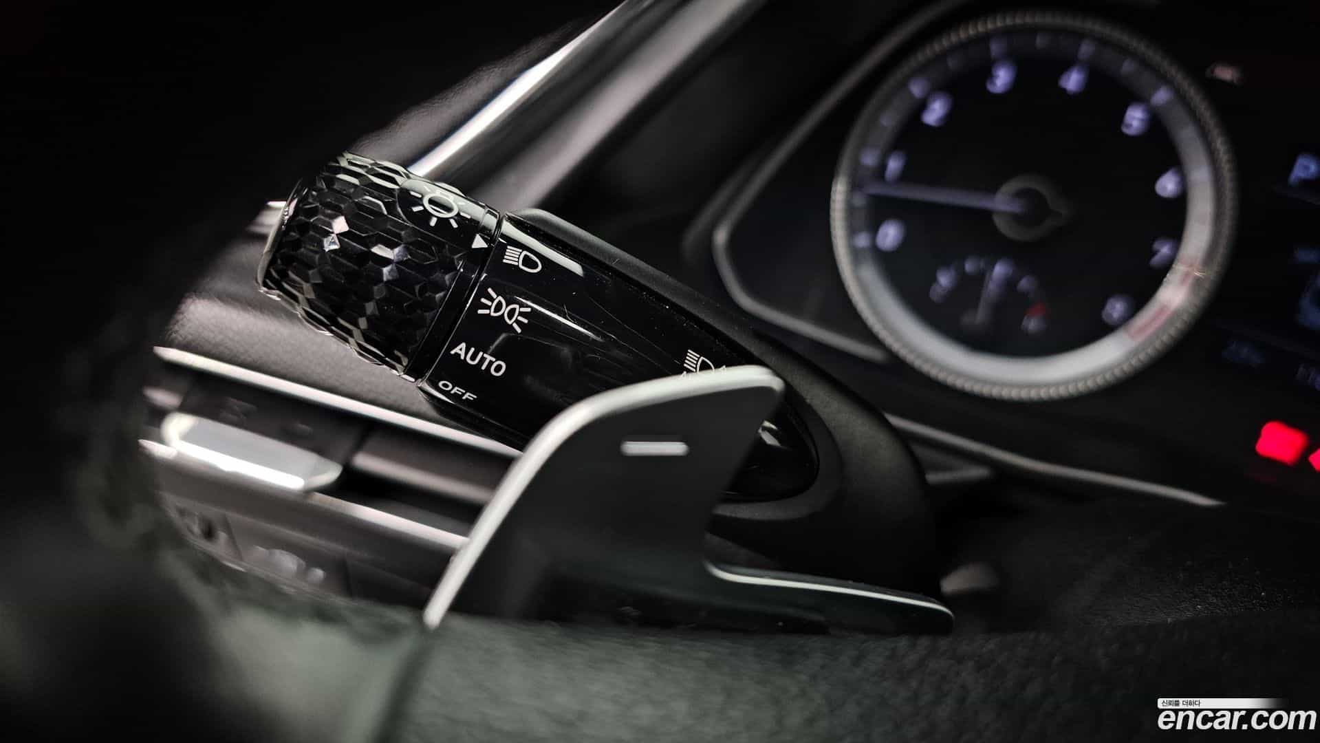 Sonata Hyundai 2019.4-OPTION-023