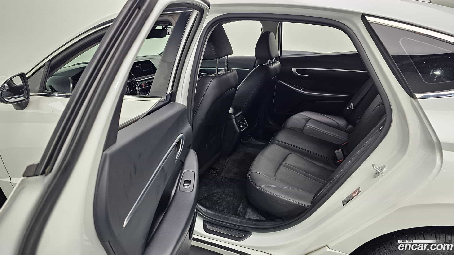 Sonata Hyundai 2019.4-OPTION-040