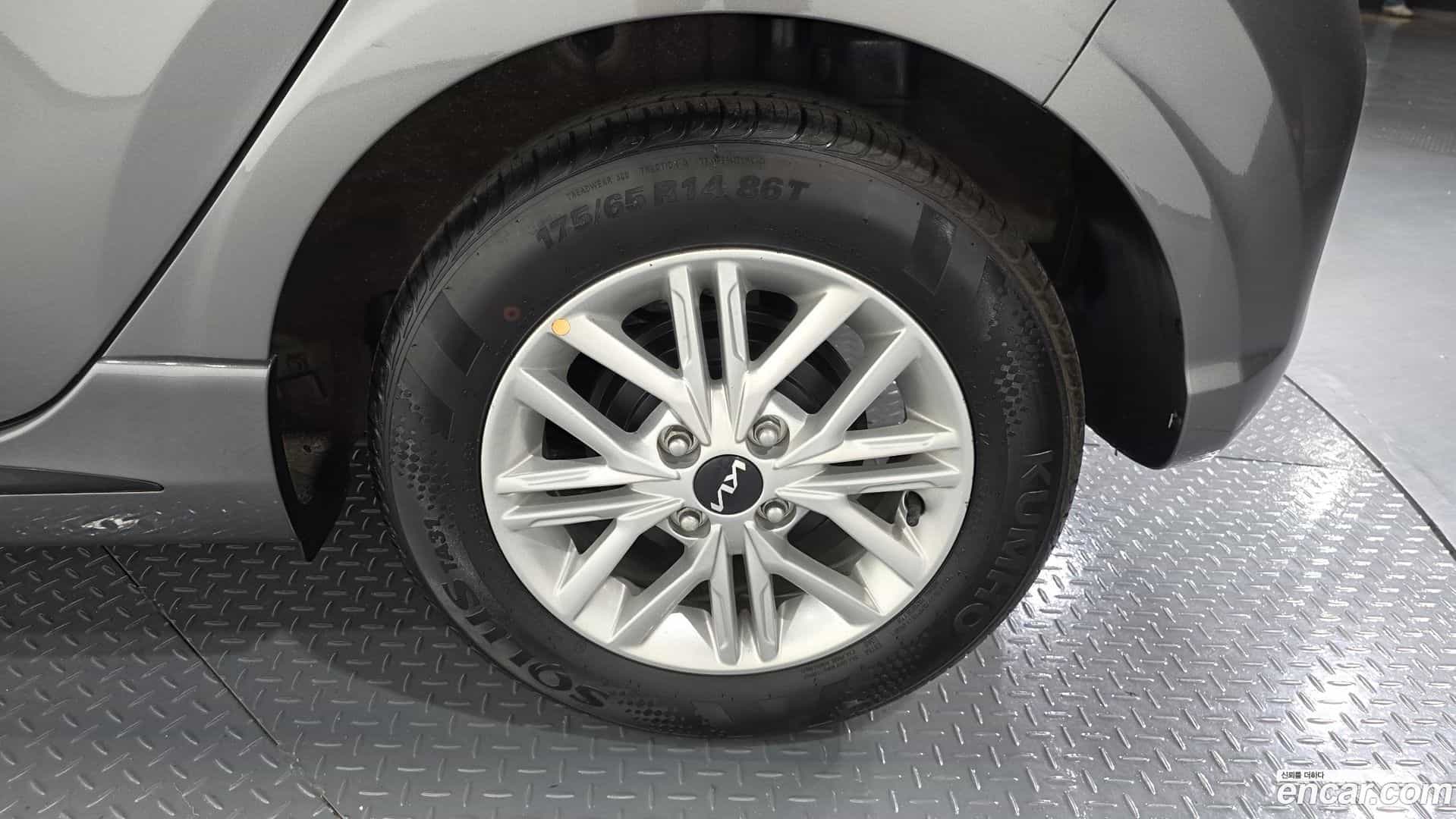 morning Kia 2022.1-OUTER-031