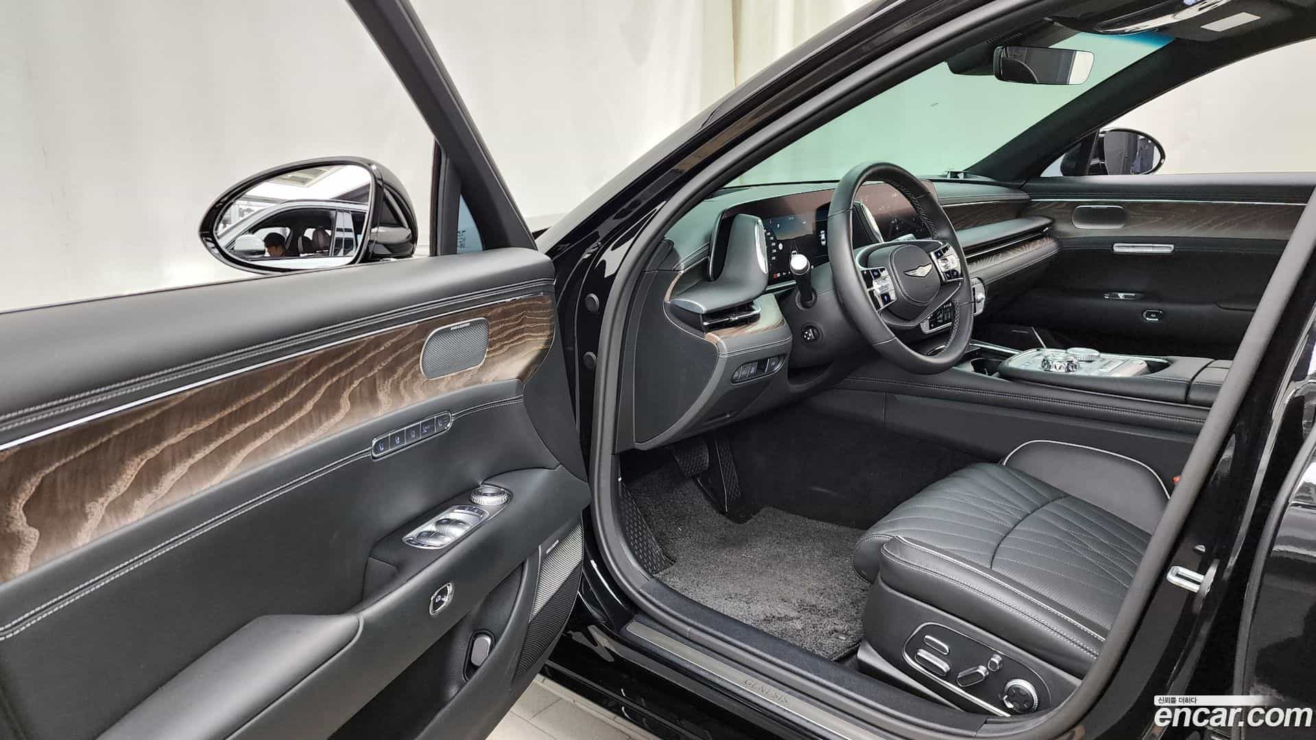 G90 Genesis 2023.11-INNER-010