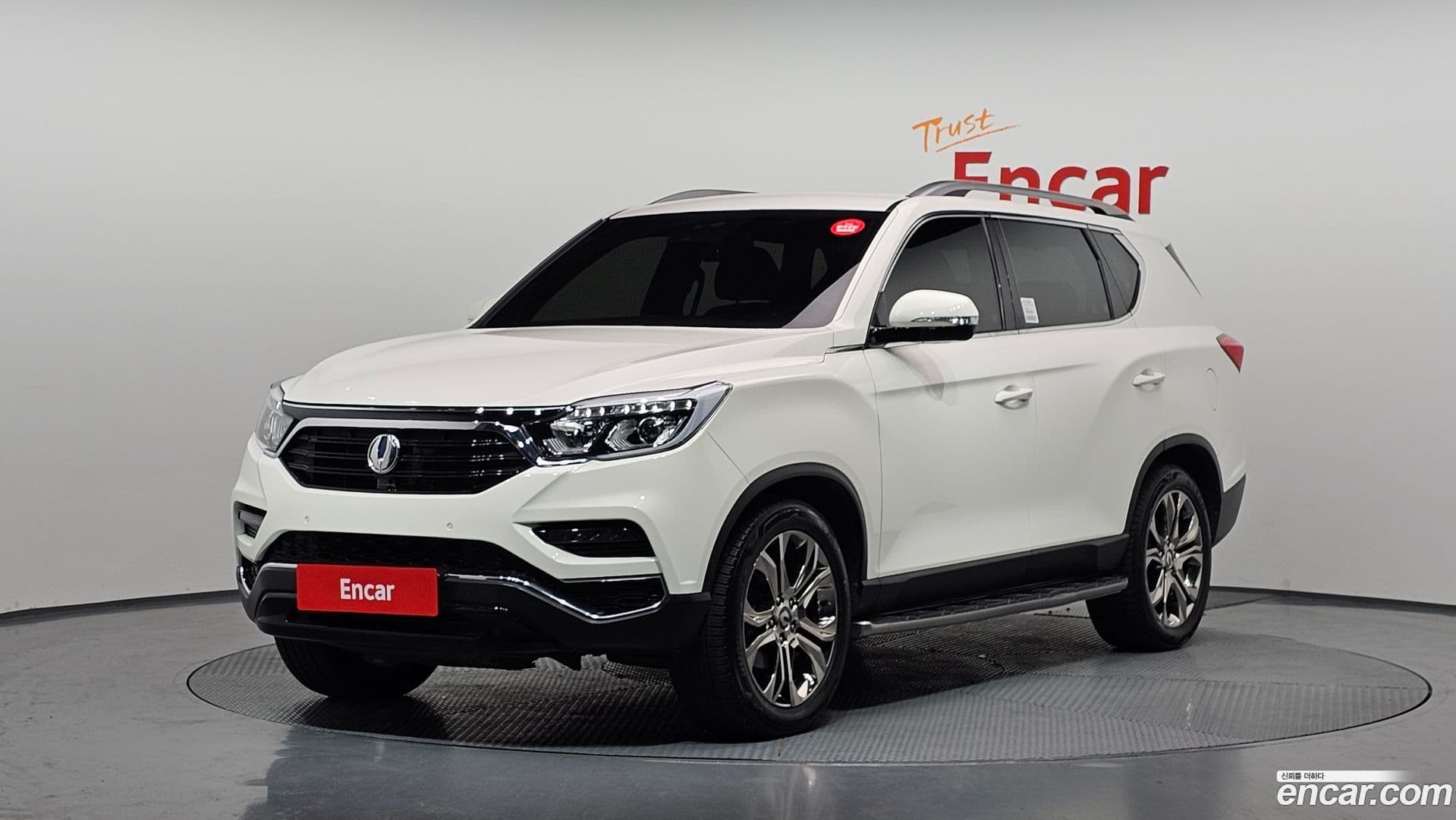Main__Slider__Photo:Rexton KG Mobility 2017.4-0