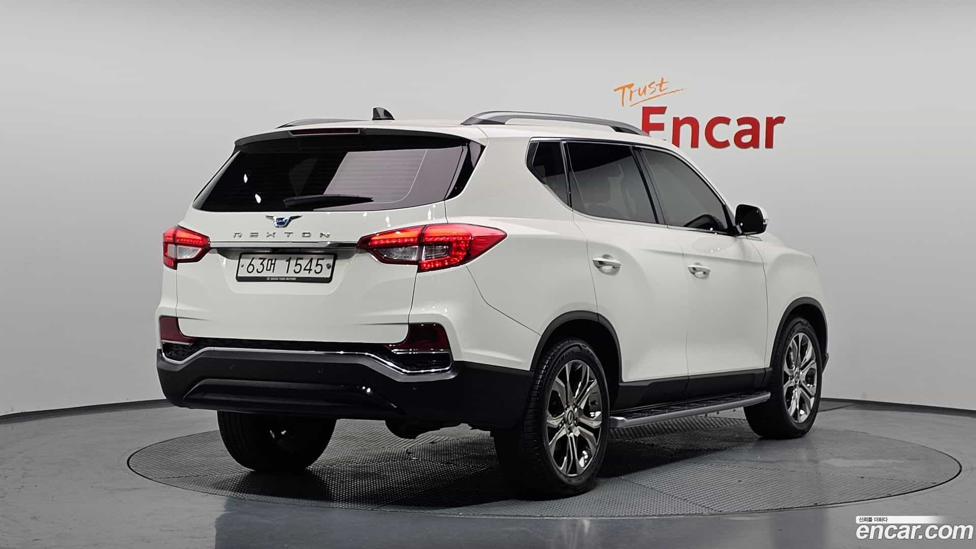 Rexton KG Mobility 2017.4-OUTER-002
