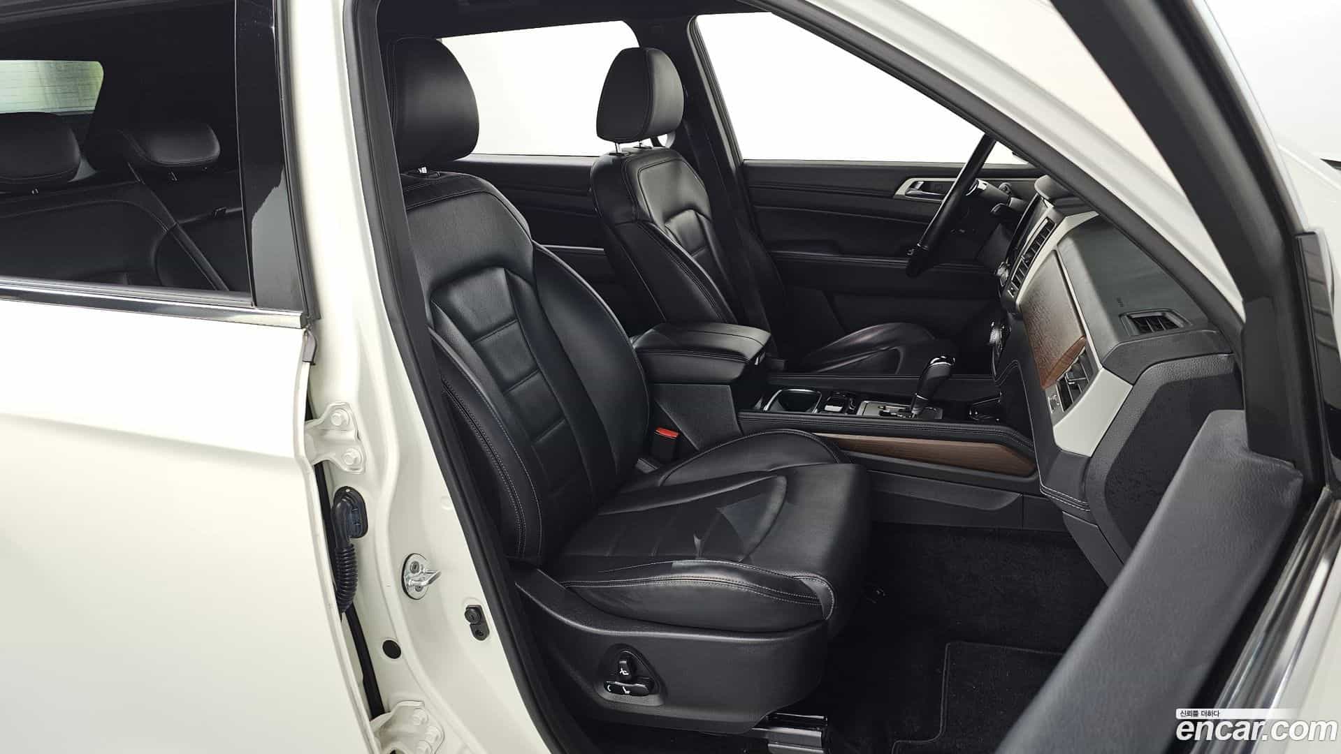 Rexton KG Mobility 2017.4-OPTION-015