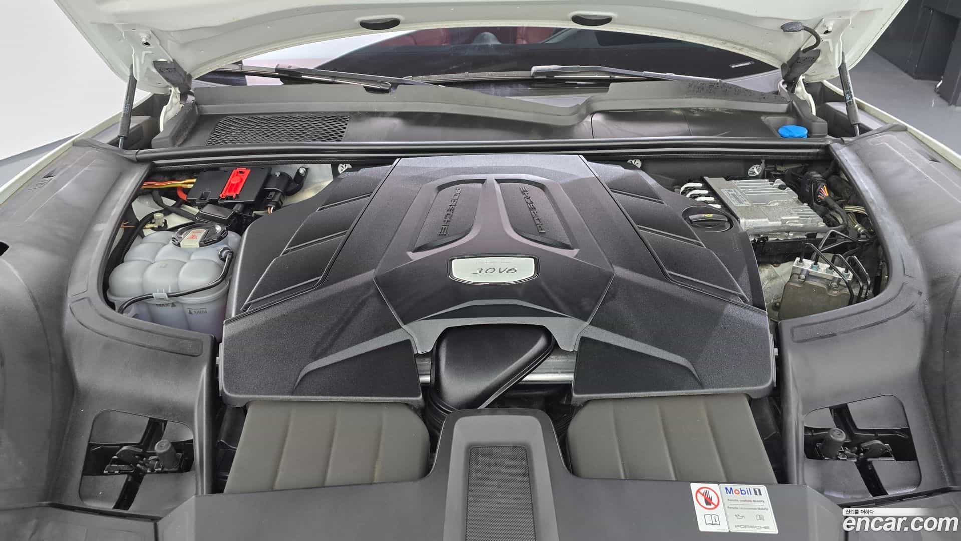 Cayenne Porsche 2022.11-OUTER-006