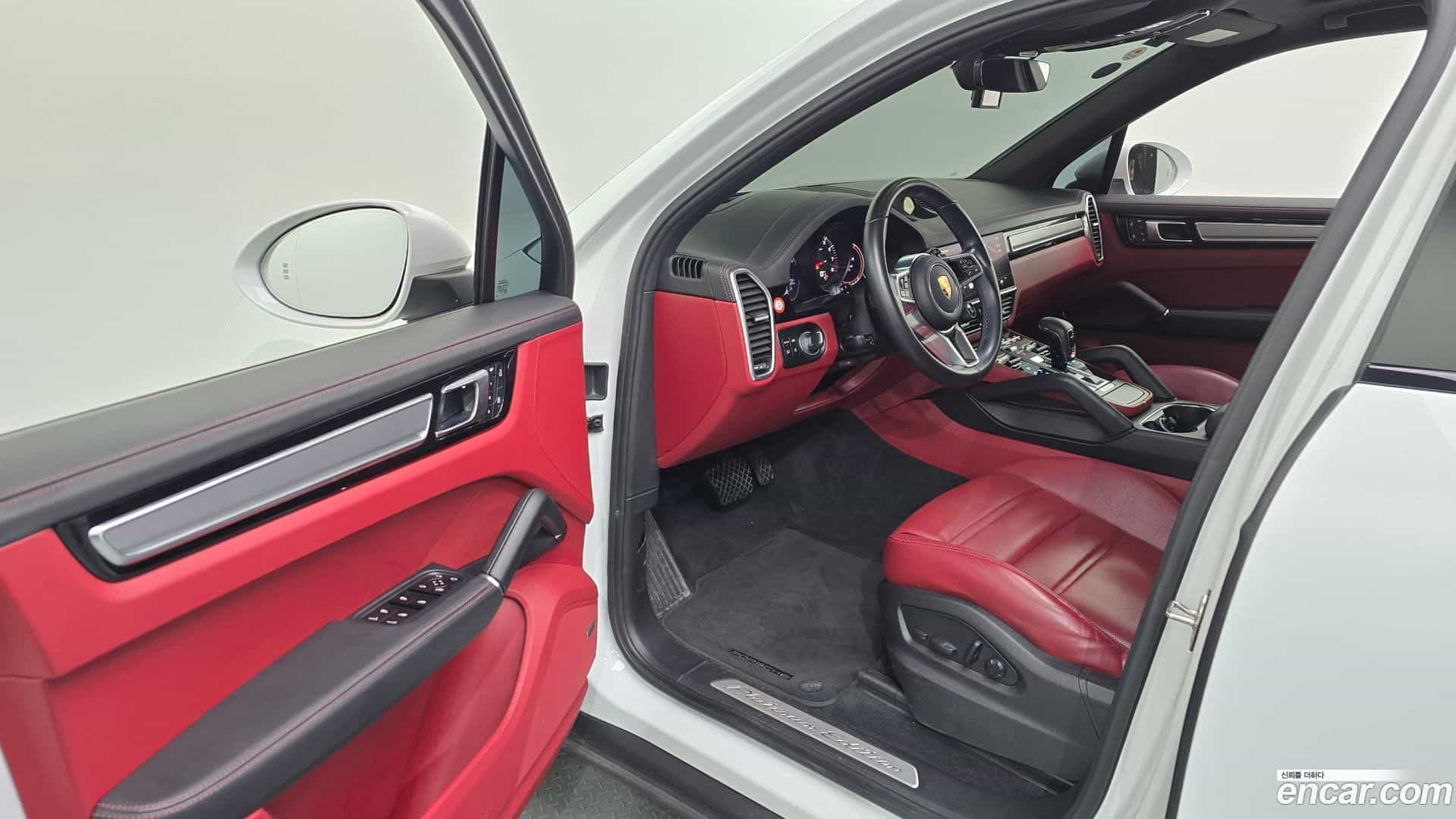 Cayenne Porsche 2022.11-INNER-010