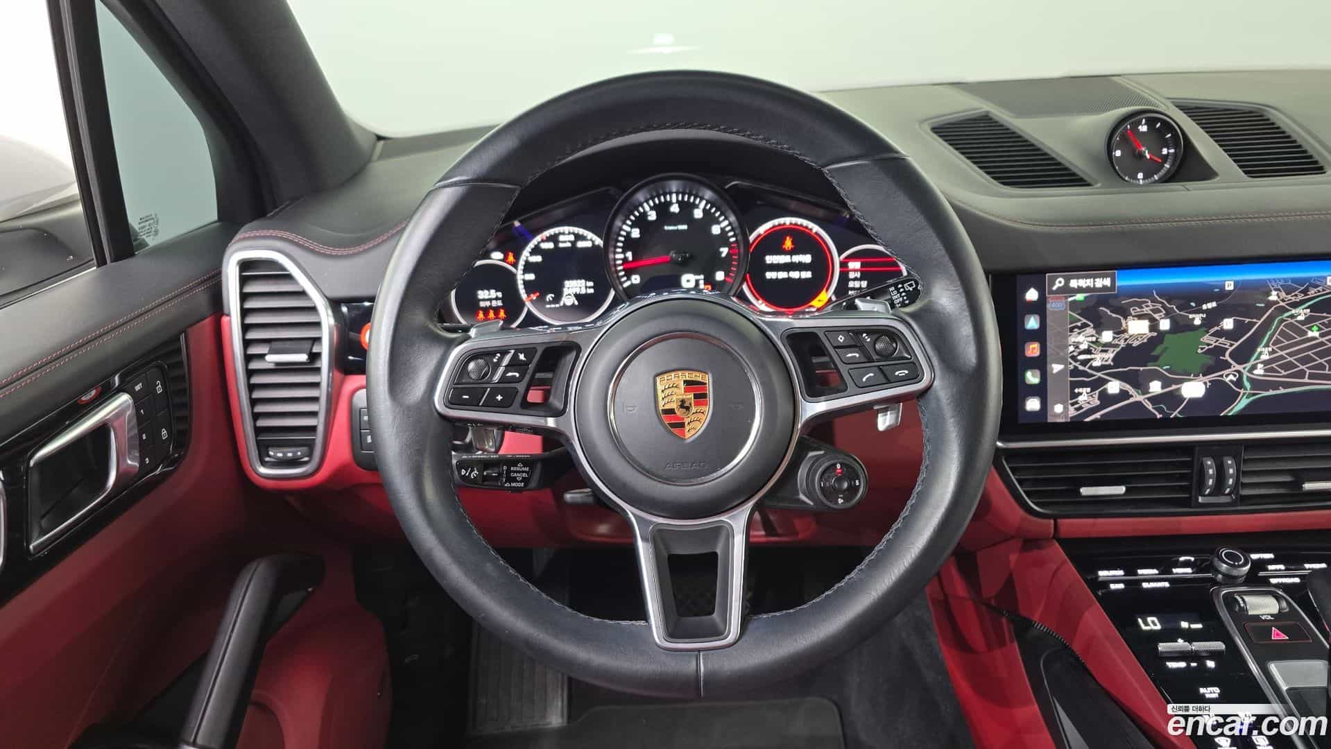 Cayenne Porsche 2022.11-OPTION-018