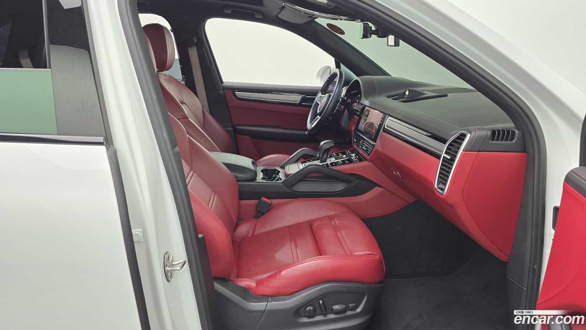 Cayenne Porsche 2022.11-INNER-036