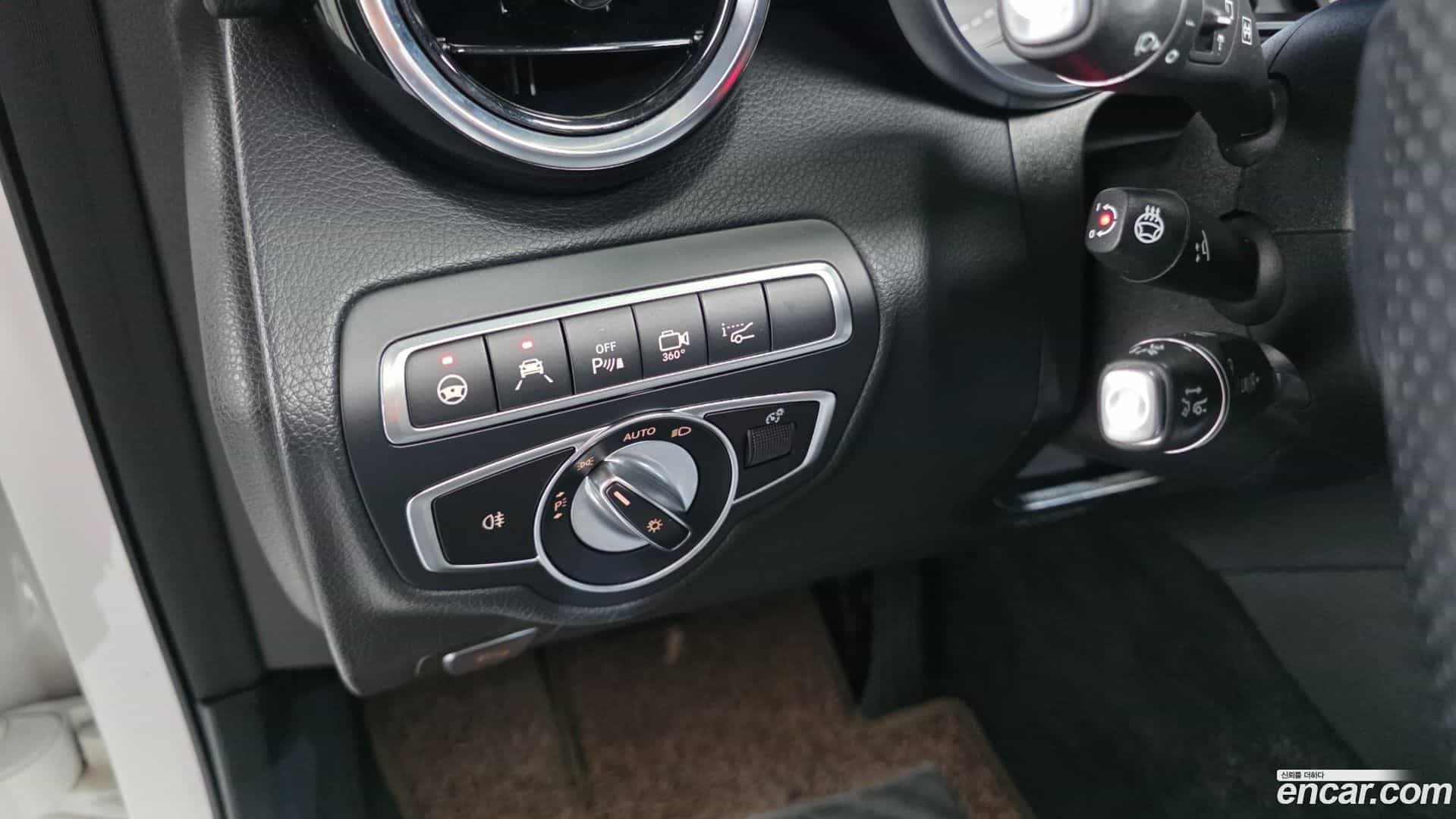 GLC-Class Mercedes-Benz 2019.0-OPTION-042