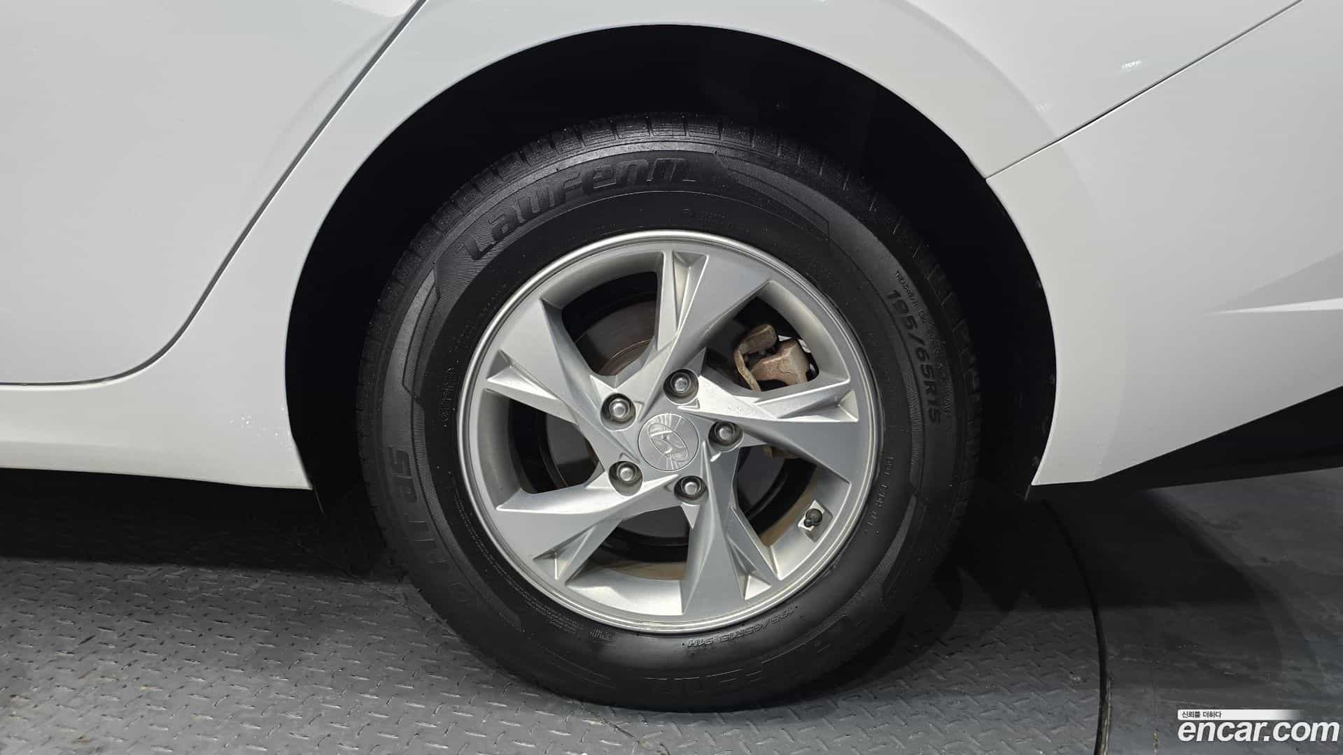 AVANTE Hyundai 2022.2-OUTER-031