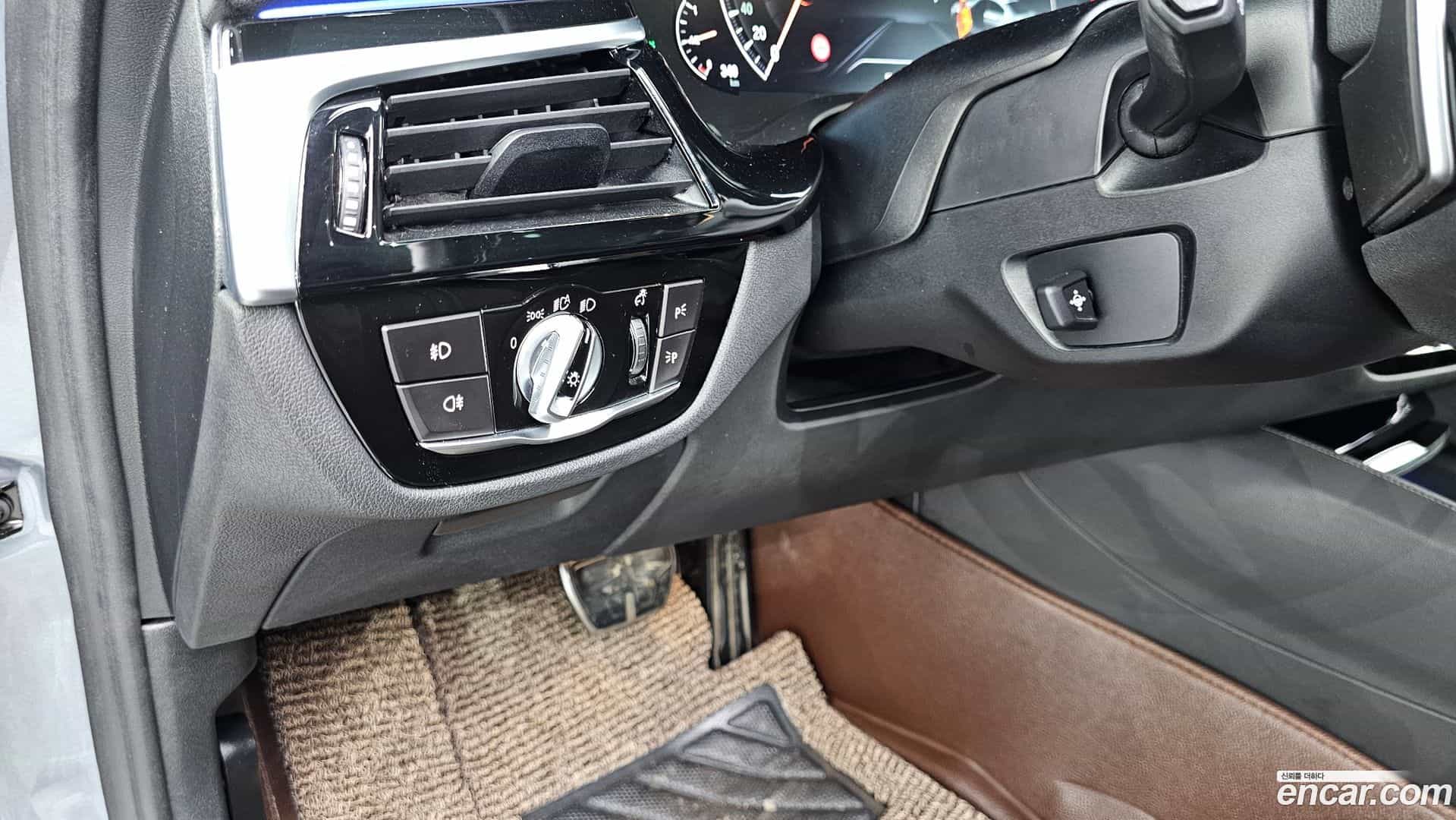 5-Series BMW 2019.8-OPTION-040