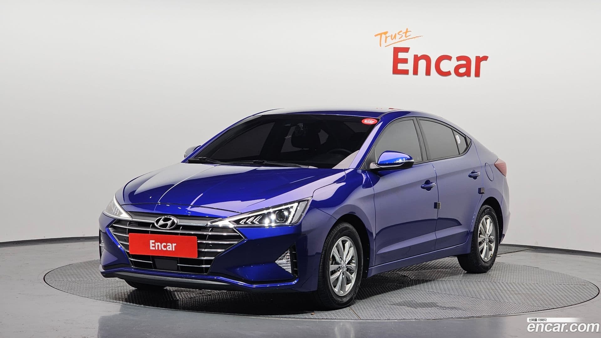 Main__Slider__Photo:AVANTE Hyundai 2019.4-0