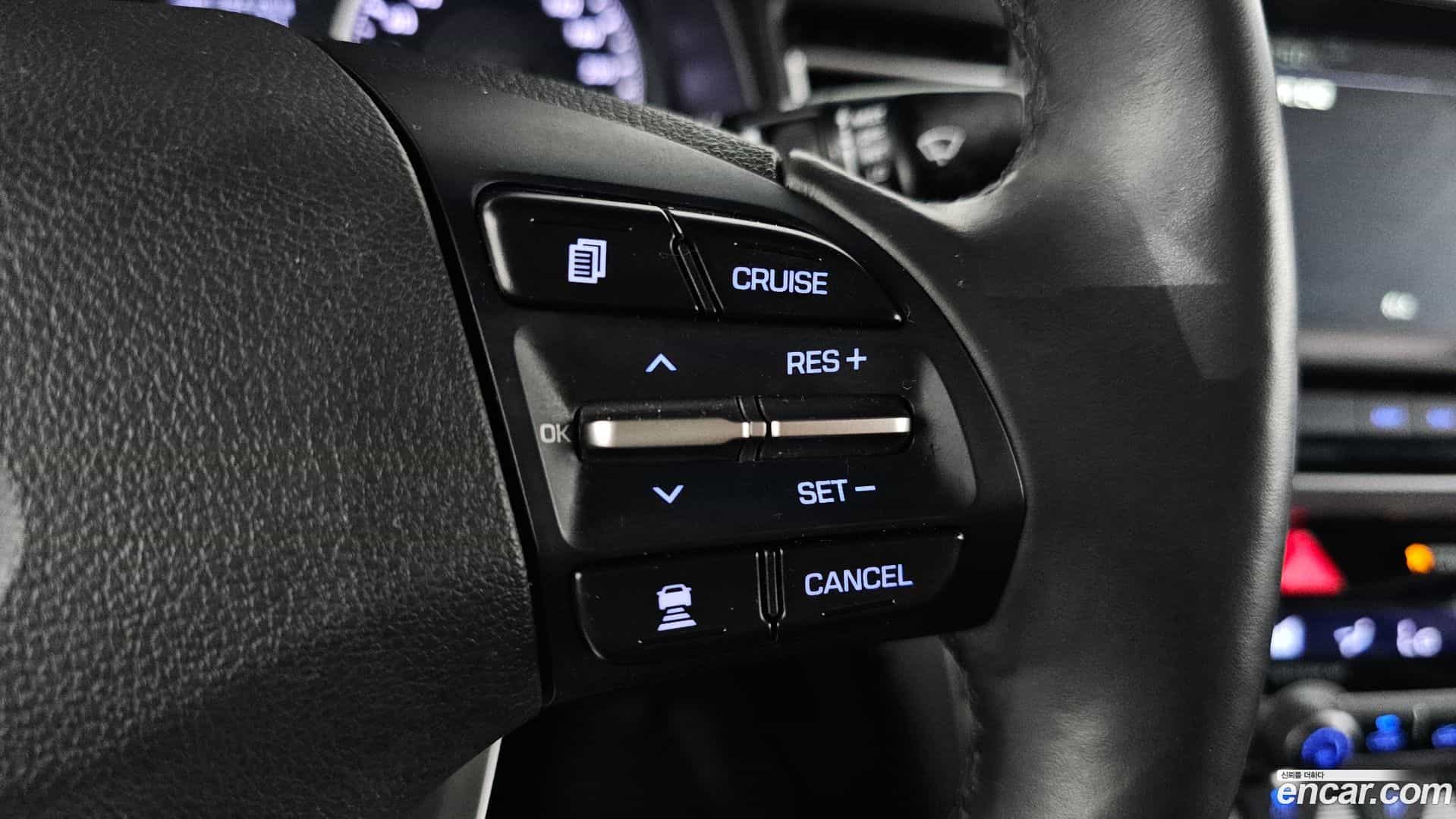 AVANTE Hyundai 2019.4-OPTION-020