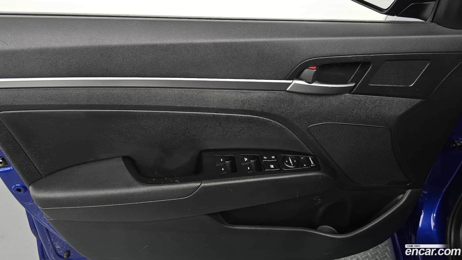 AVANTE Hyundai 2019.4-INNER-034