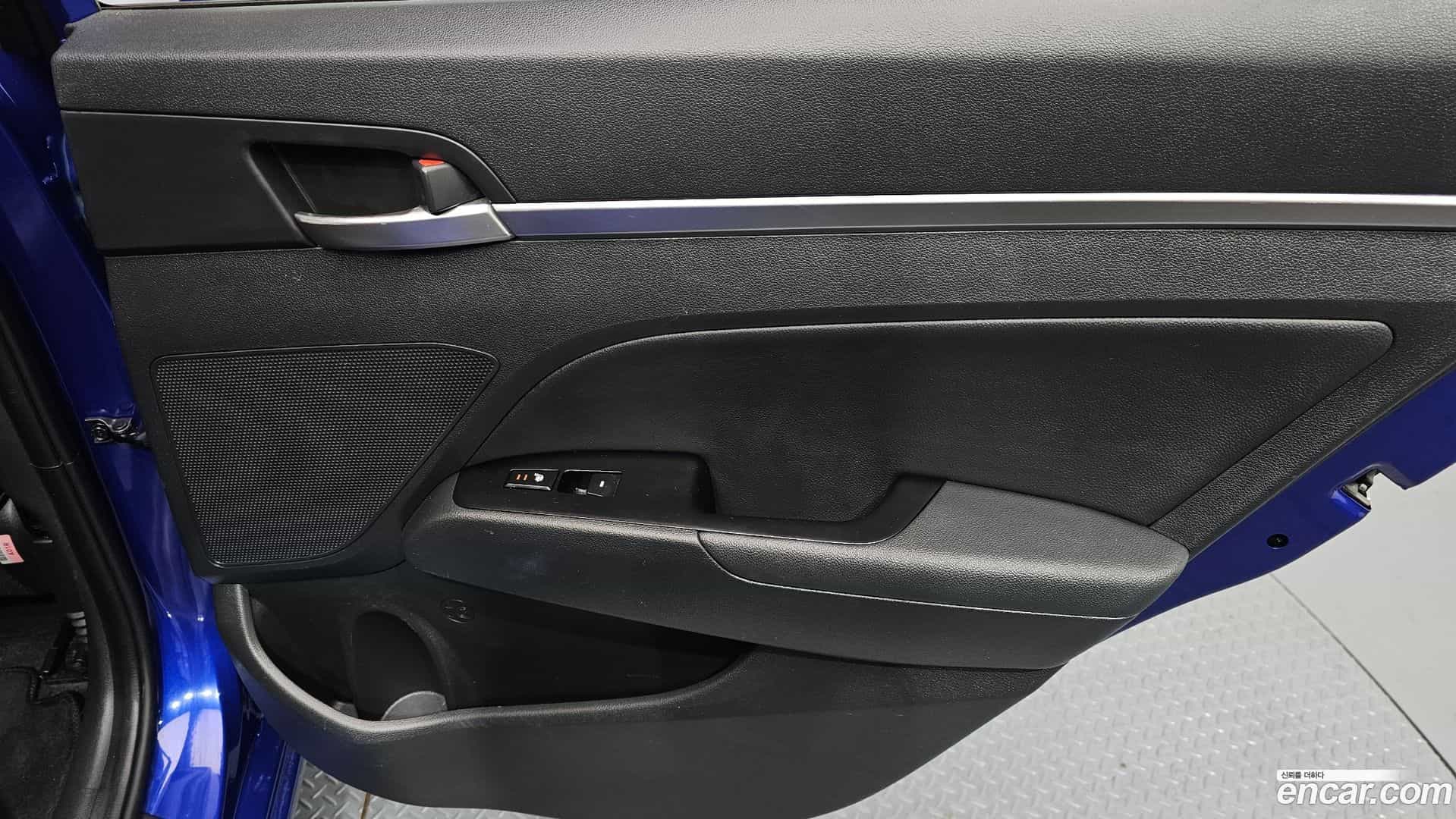 AVANTE Hyundai 2019.4-INNER-035
