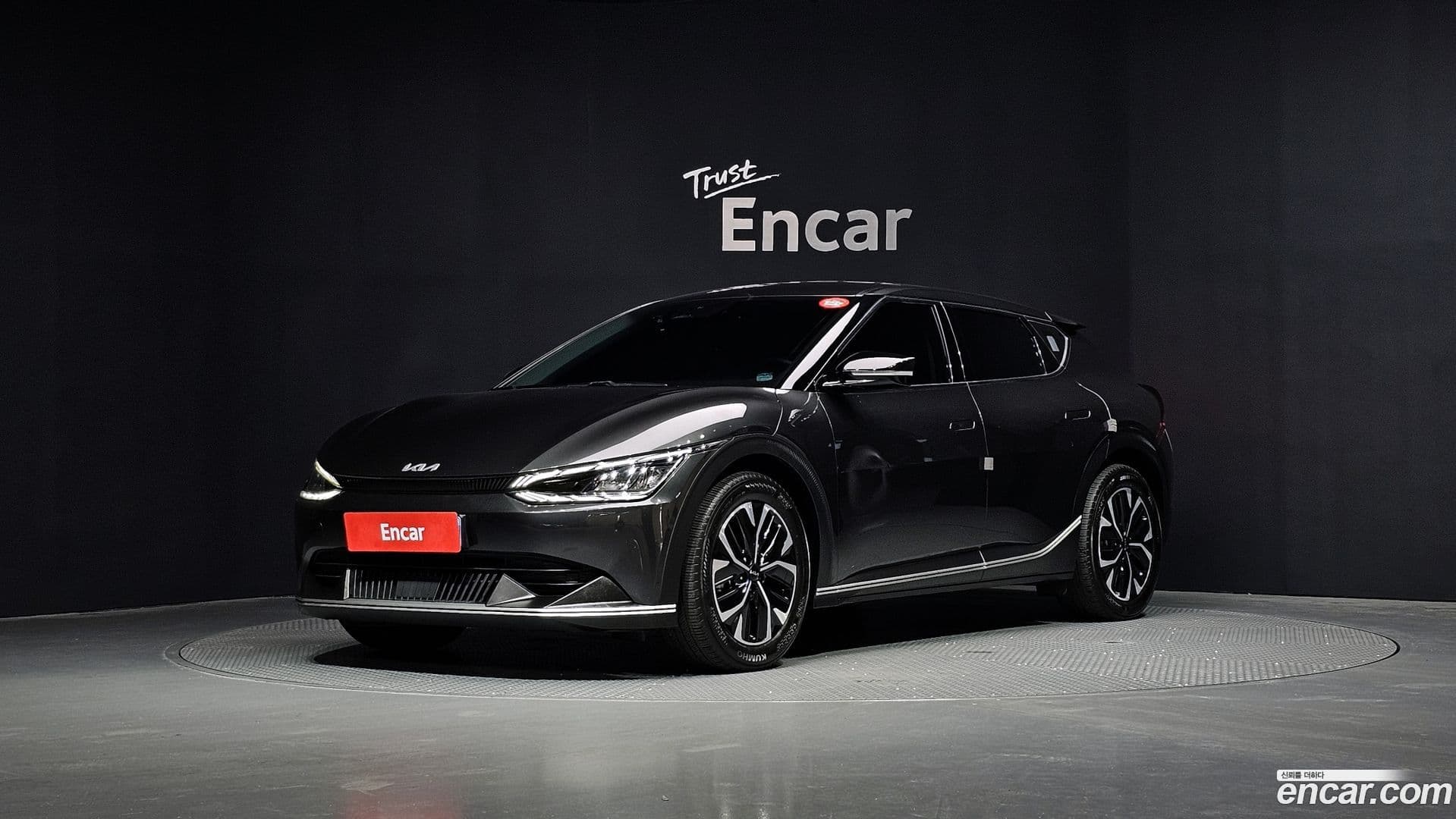 Main__Slider__Photo:EV6 Kia 2022.6-0