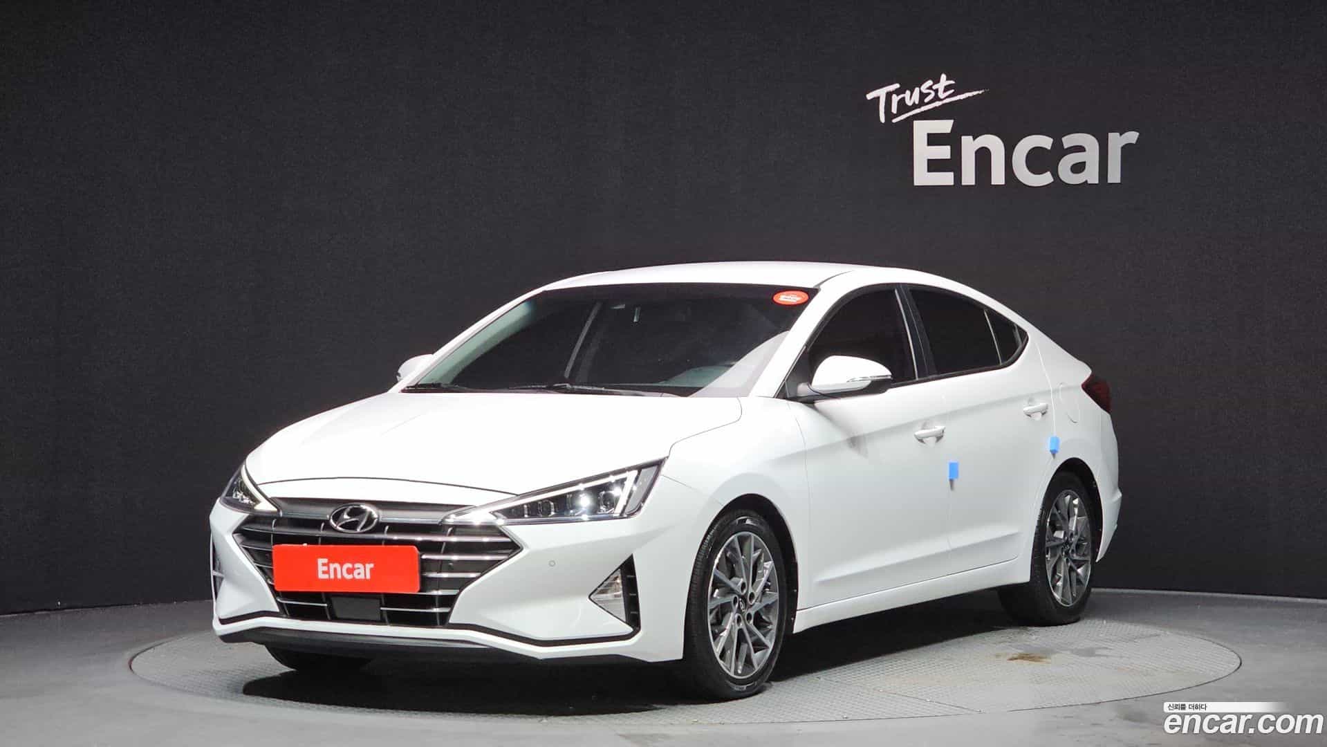 AVANTE Hyundai 2019.10-OUTER-001