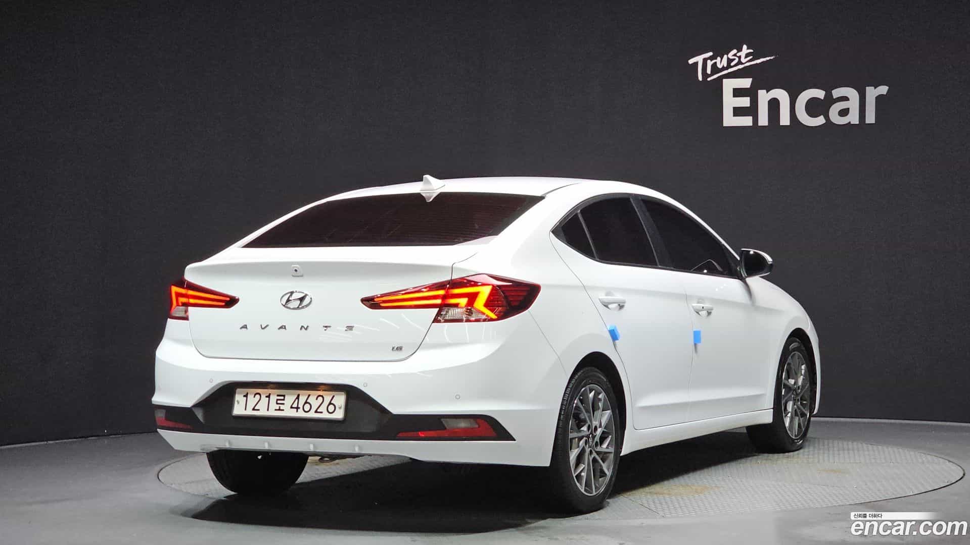 AVANTE Hyundai 2019.10-OUTER-002