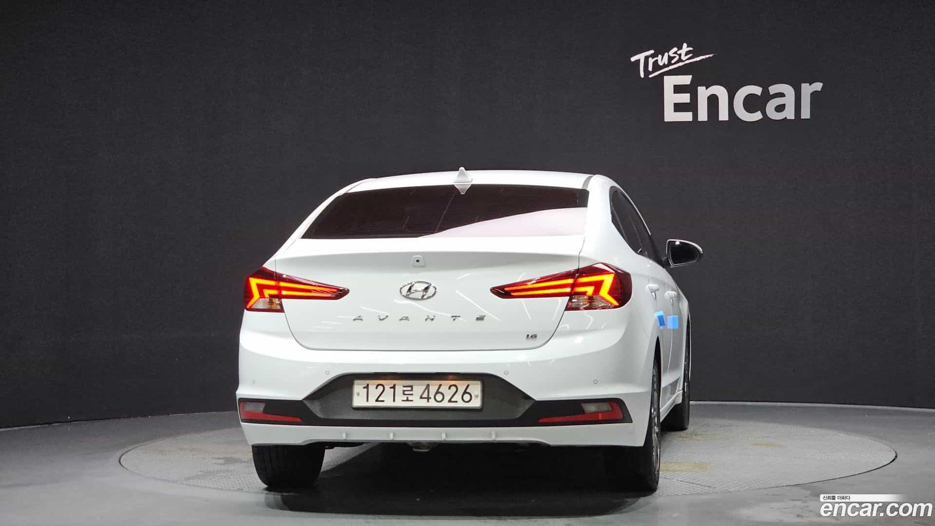AVANTE Hyundai 2019.10-OUTER-004