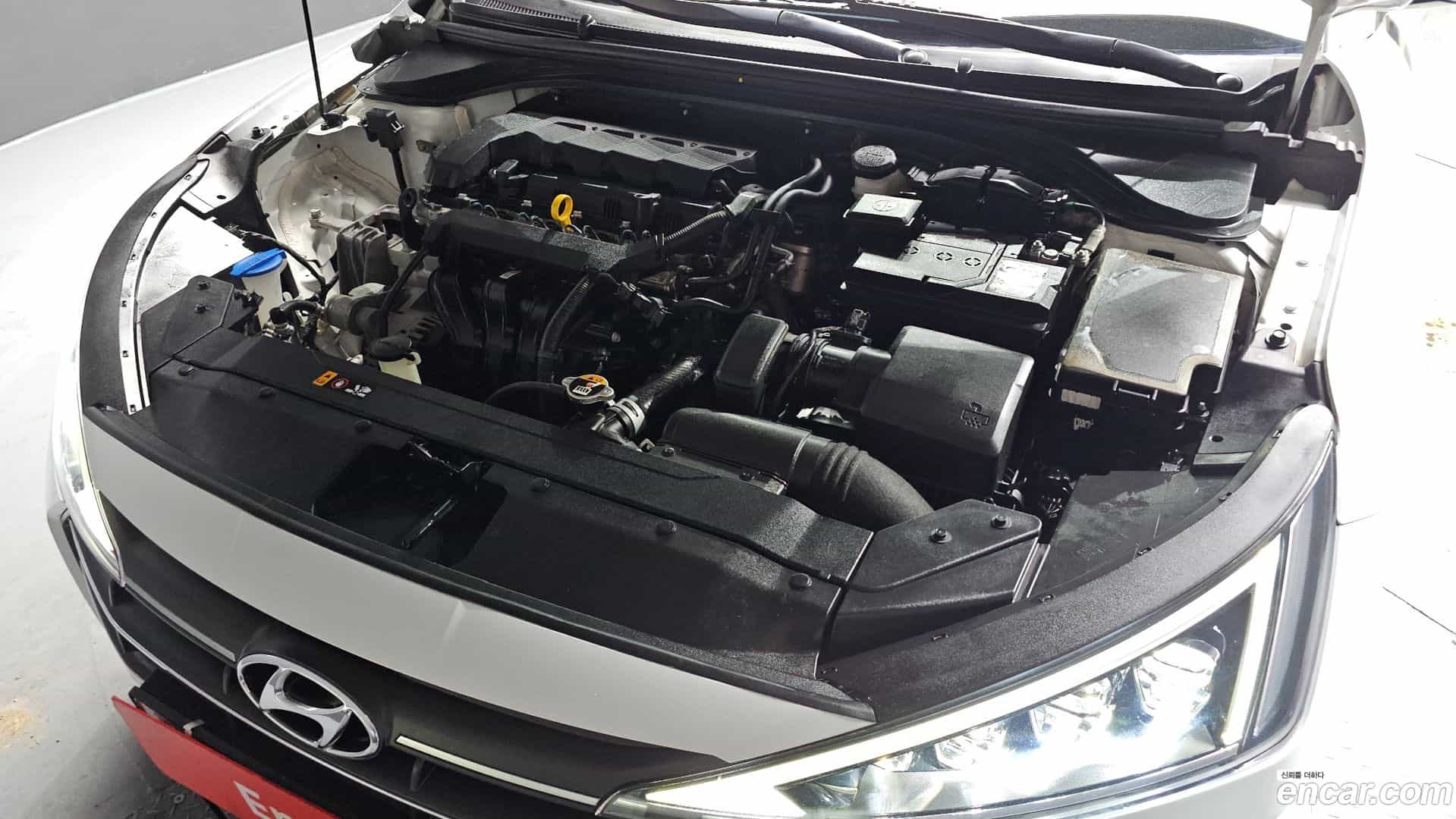 AVANTE Hyundai 2019.10-OUTER-006