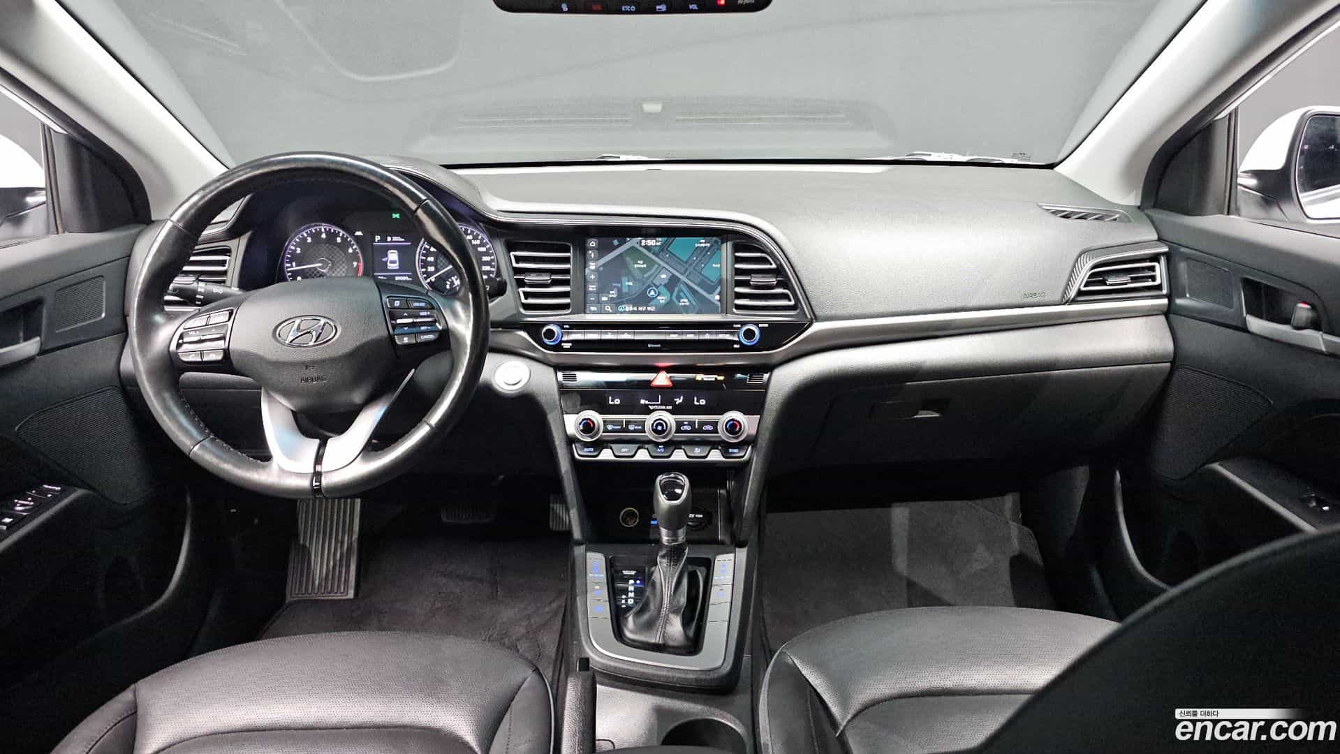 AVANTE Hyundai 2019.10-INNER-007