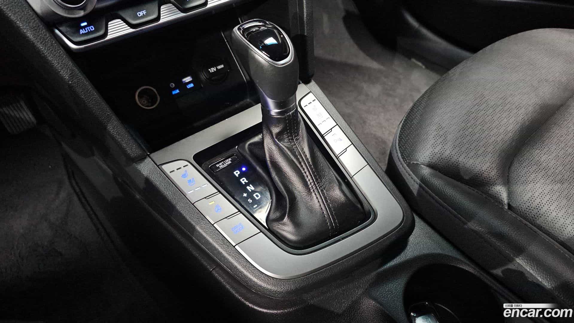 AVANTE Hyundai 2019.10-INNER-009