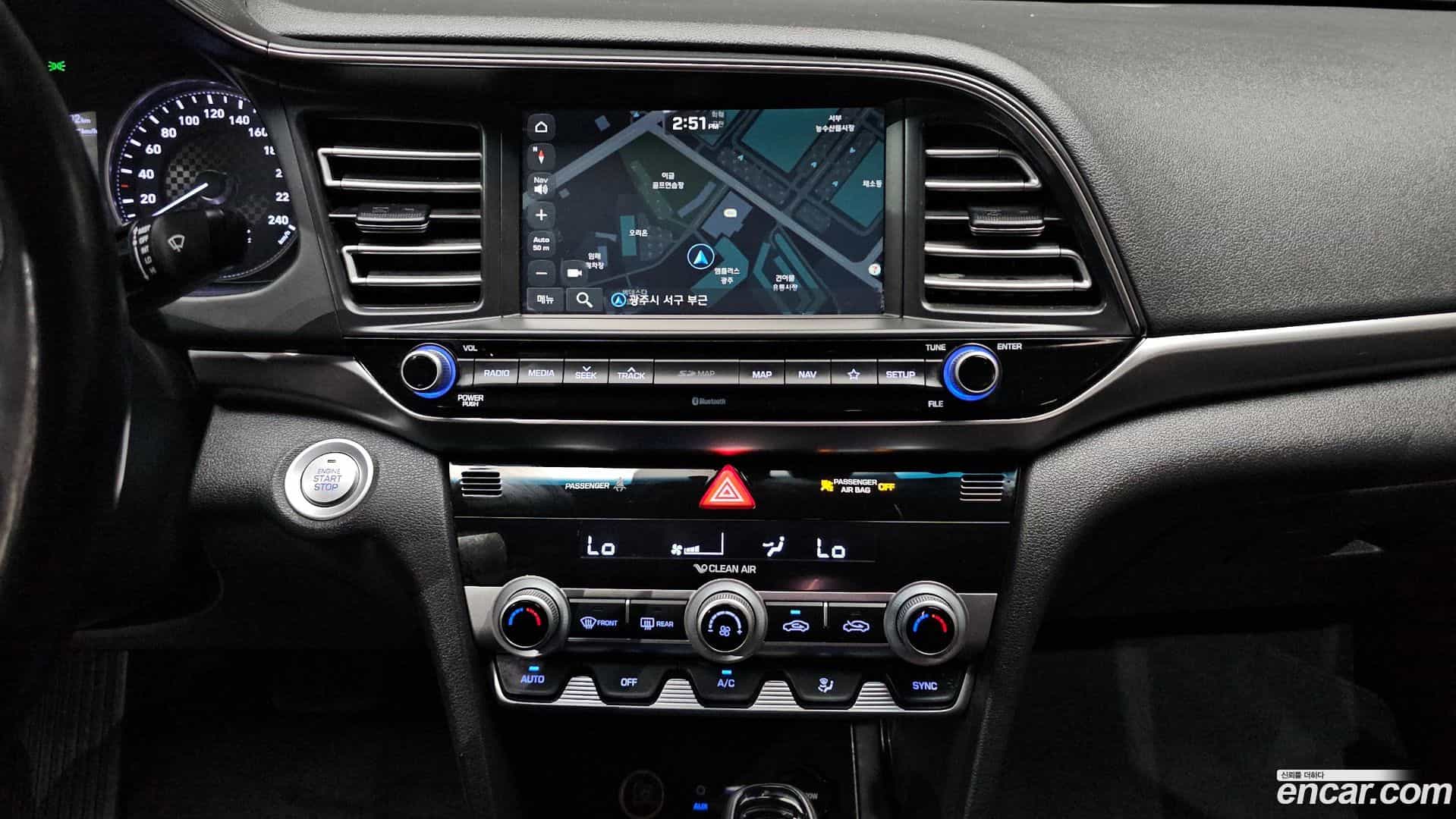 AVANTE Hyundai 2019.10-OPTION-016