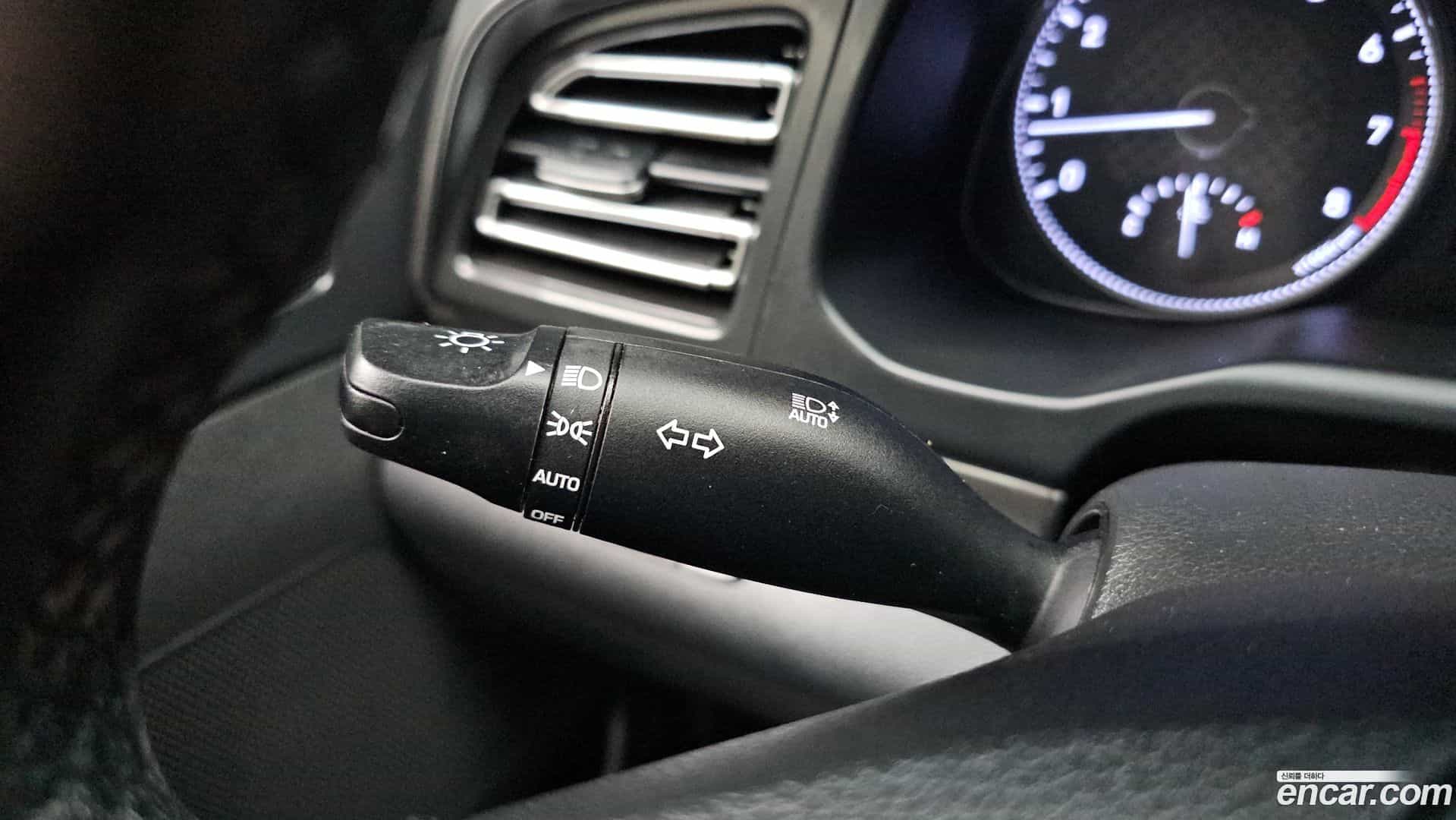 AVANTE Hyundai 2019.10-OPTION-019