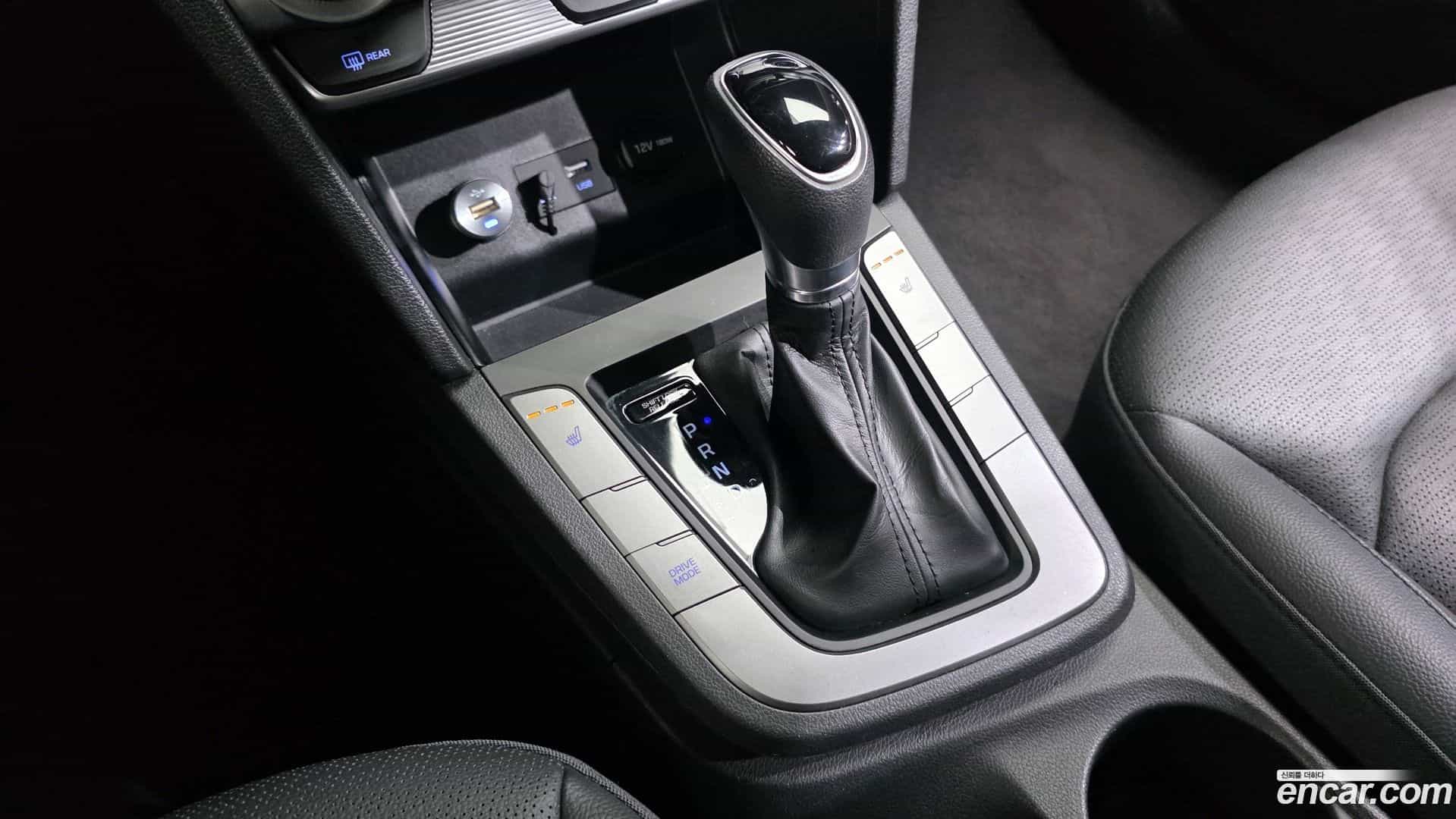 AVANTE Hyundai 2020.2-INNER-009