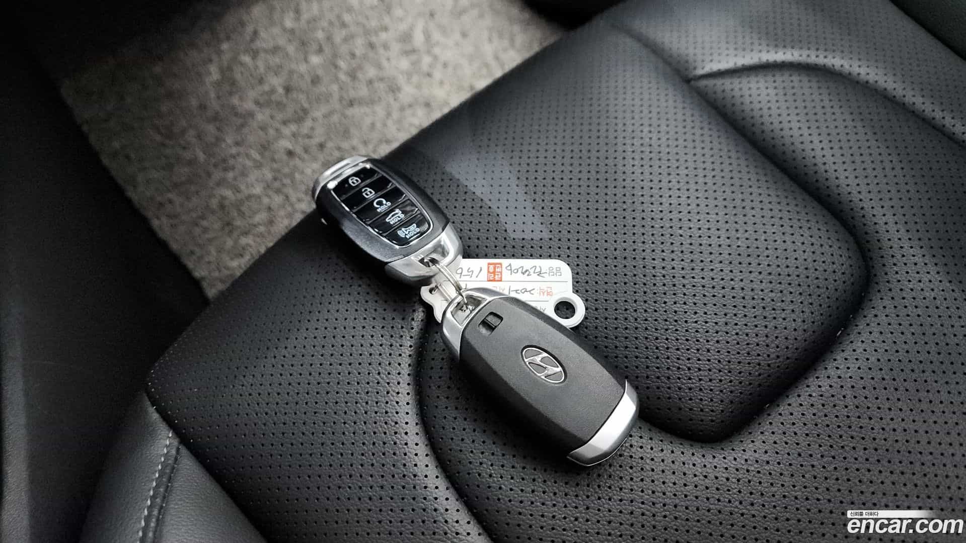 AVANTE Hyundai 2021.4-OPTION-019