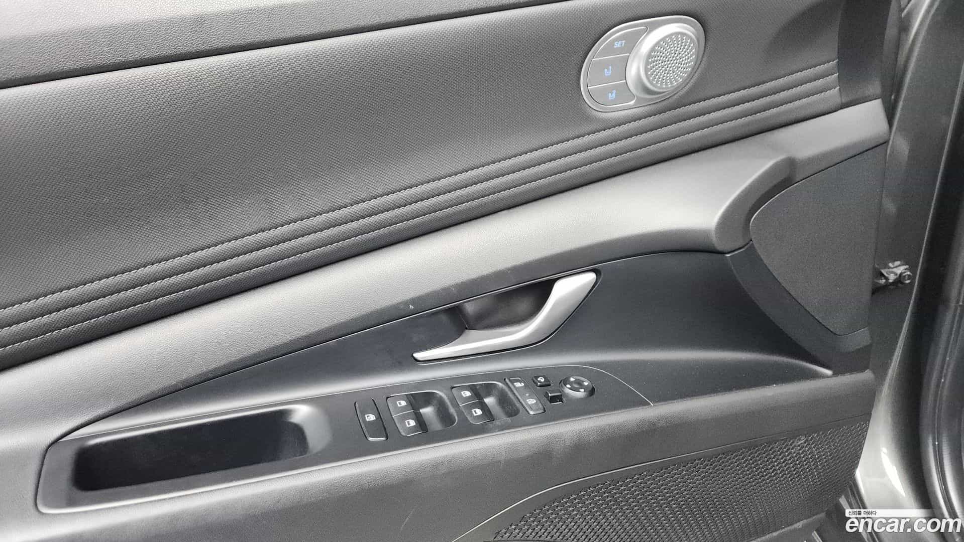 AVANTE Hyundai 2021.4-OPTION-022