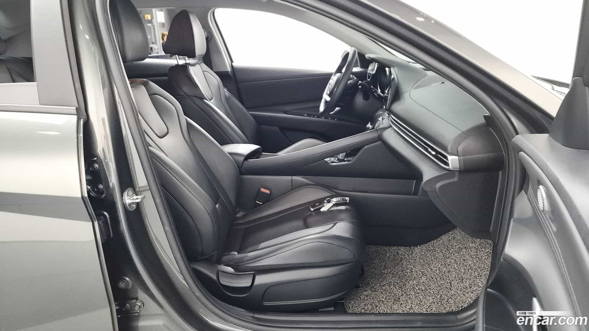 AVANTE Hyundai 2021.4-INNER-036