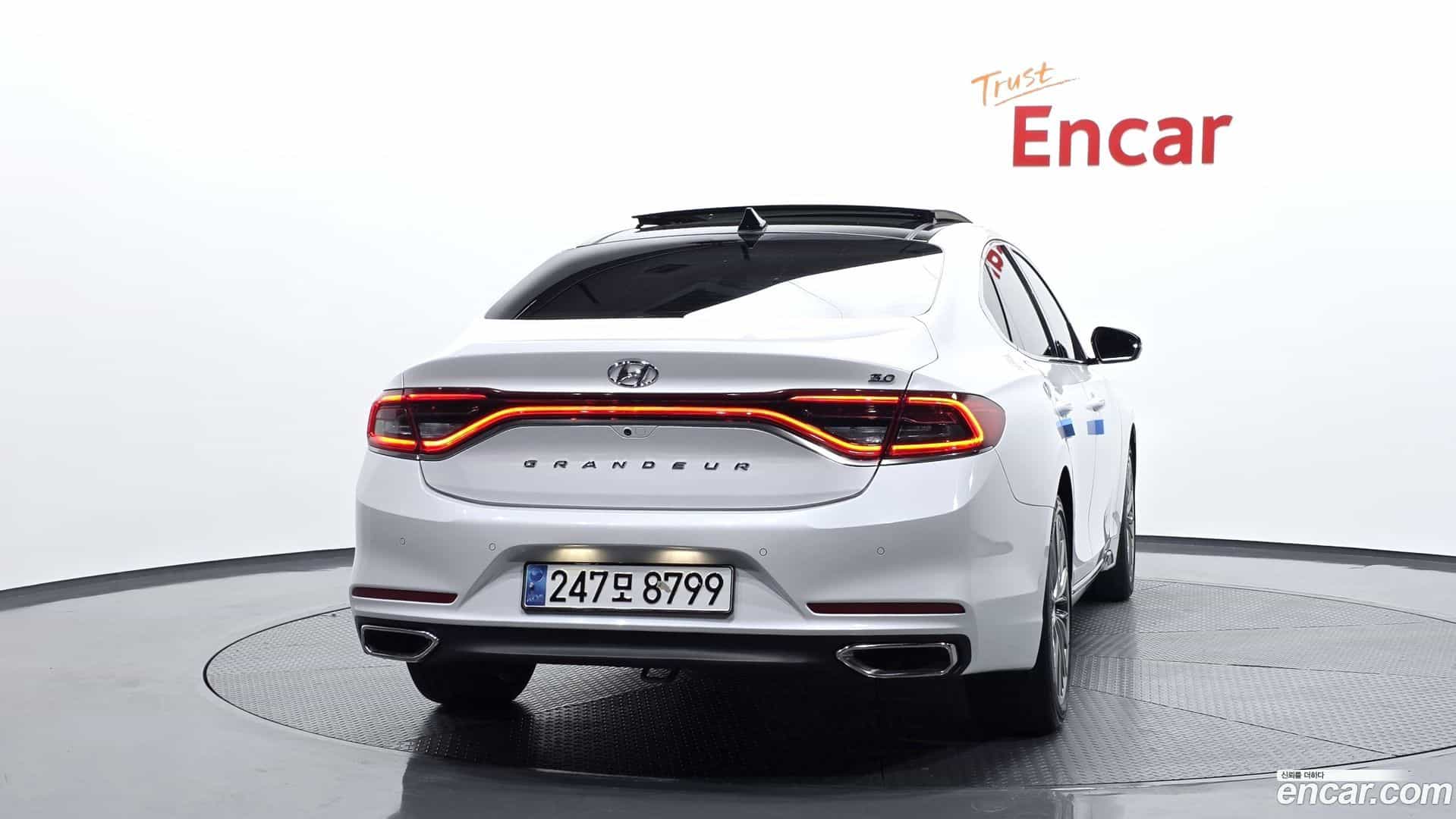 Grandeur Hyundai 2018.9-OUTER-004