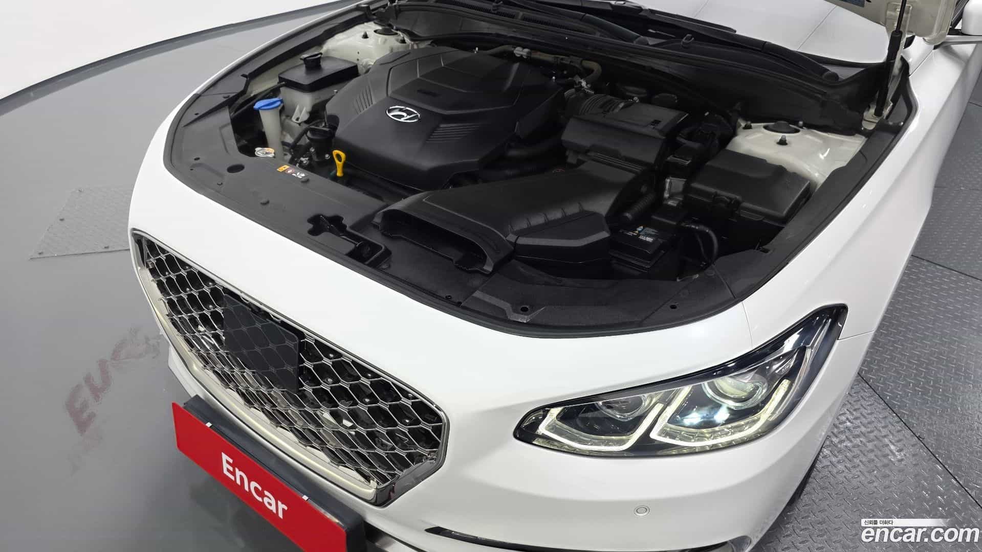 Grandeur Hyundai 2018.9-OUTER-006