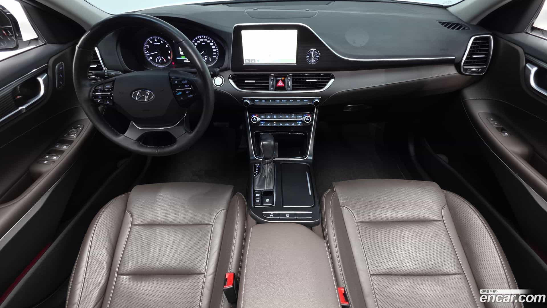 Grandeur Hyundai 2018.9-INNER-007