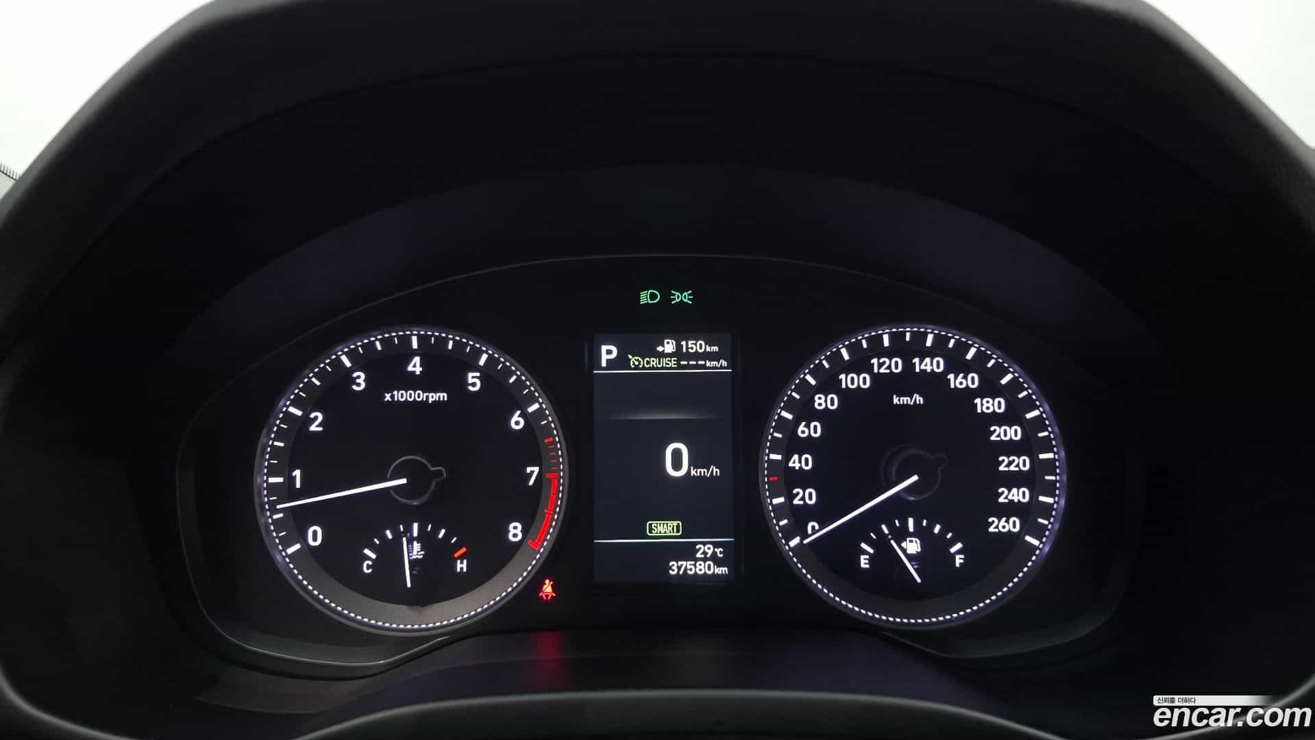 Grandeur Hyundai 2018.9-INNER-008