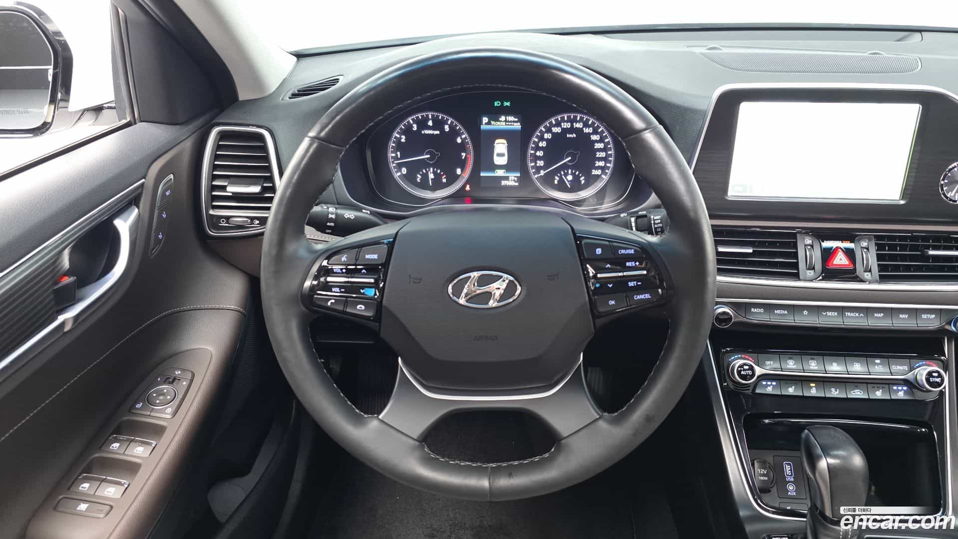 Grandeur Hyundai 2018.9-OPTION-018