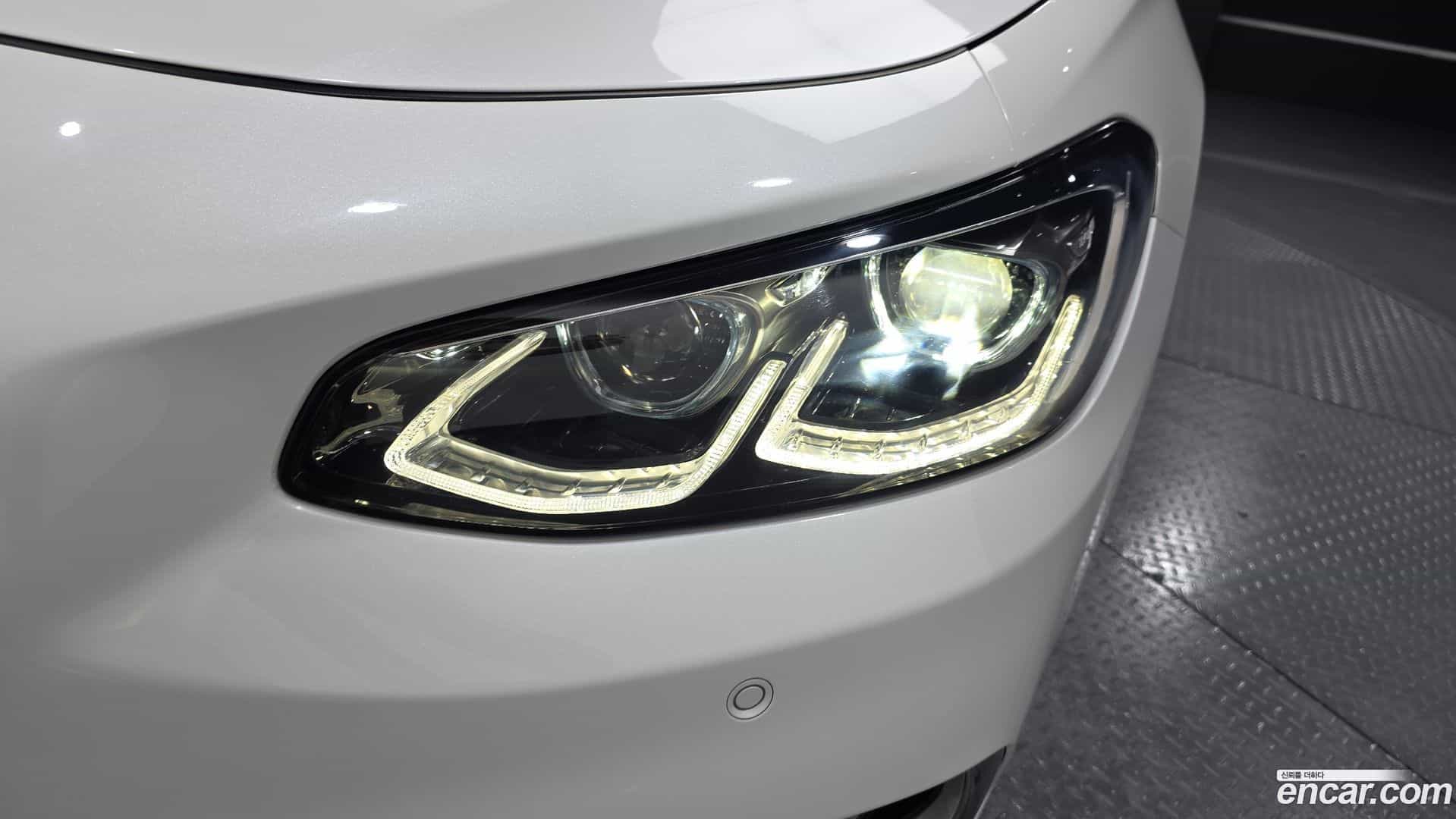 Grandeur Hyundai 2018.9-OUTER-032