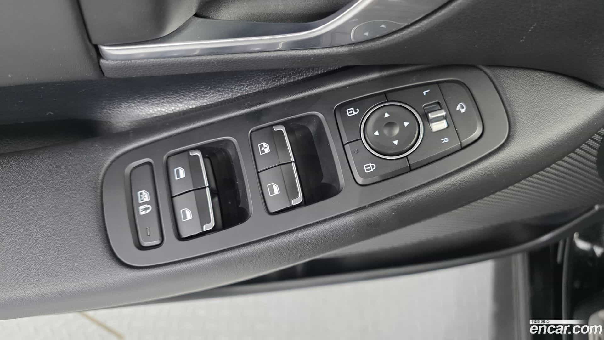 Sonata Hyundai 2019.11-OPTION-023