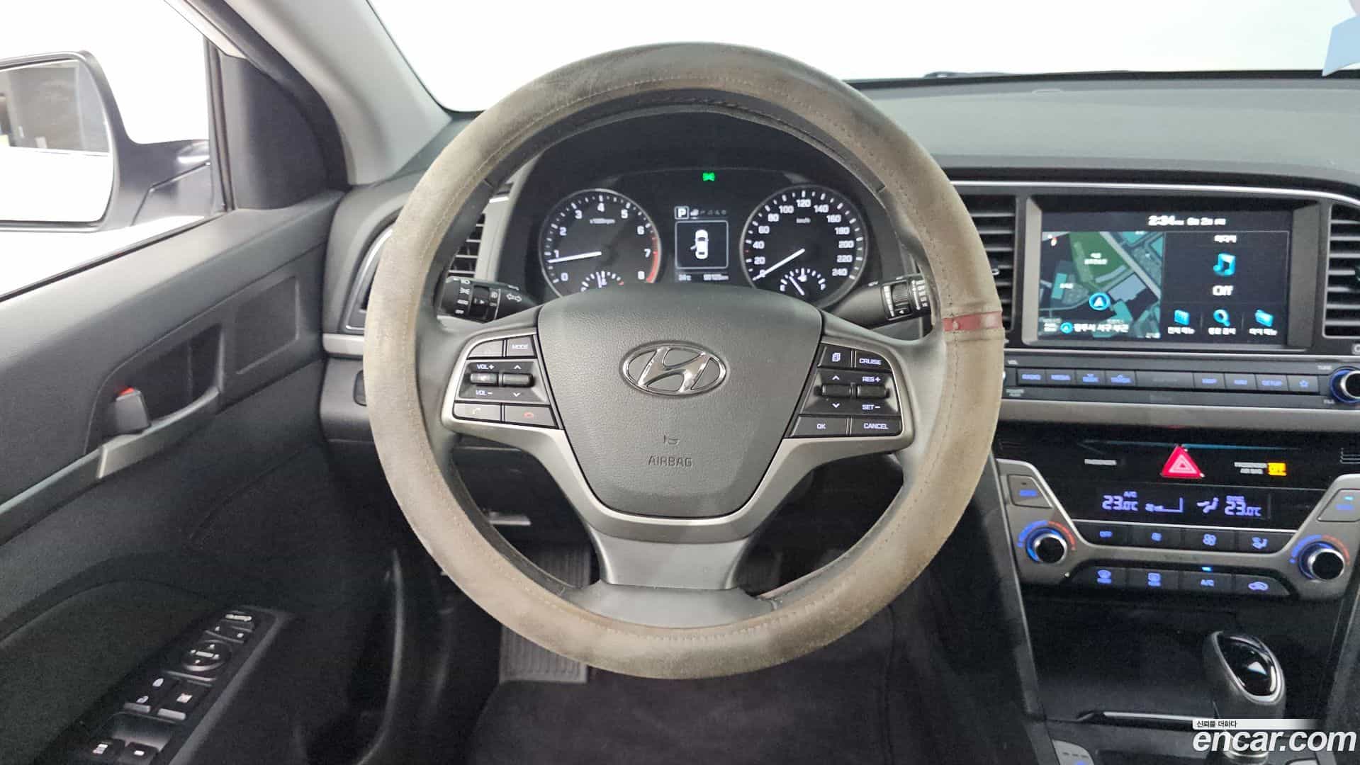 AVANTE Hyundai 2017.3-OPTION-017