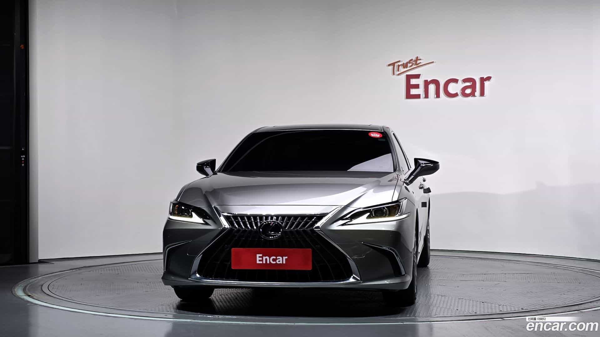 ES Lexus 2024.2-OUTER-003