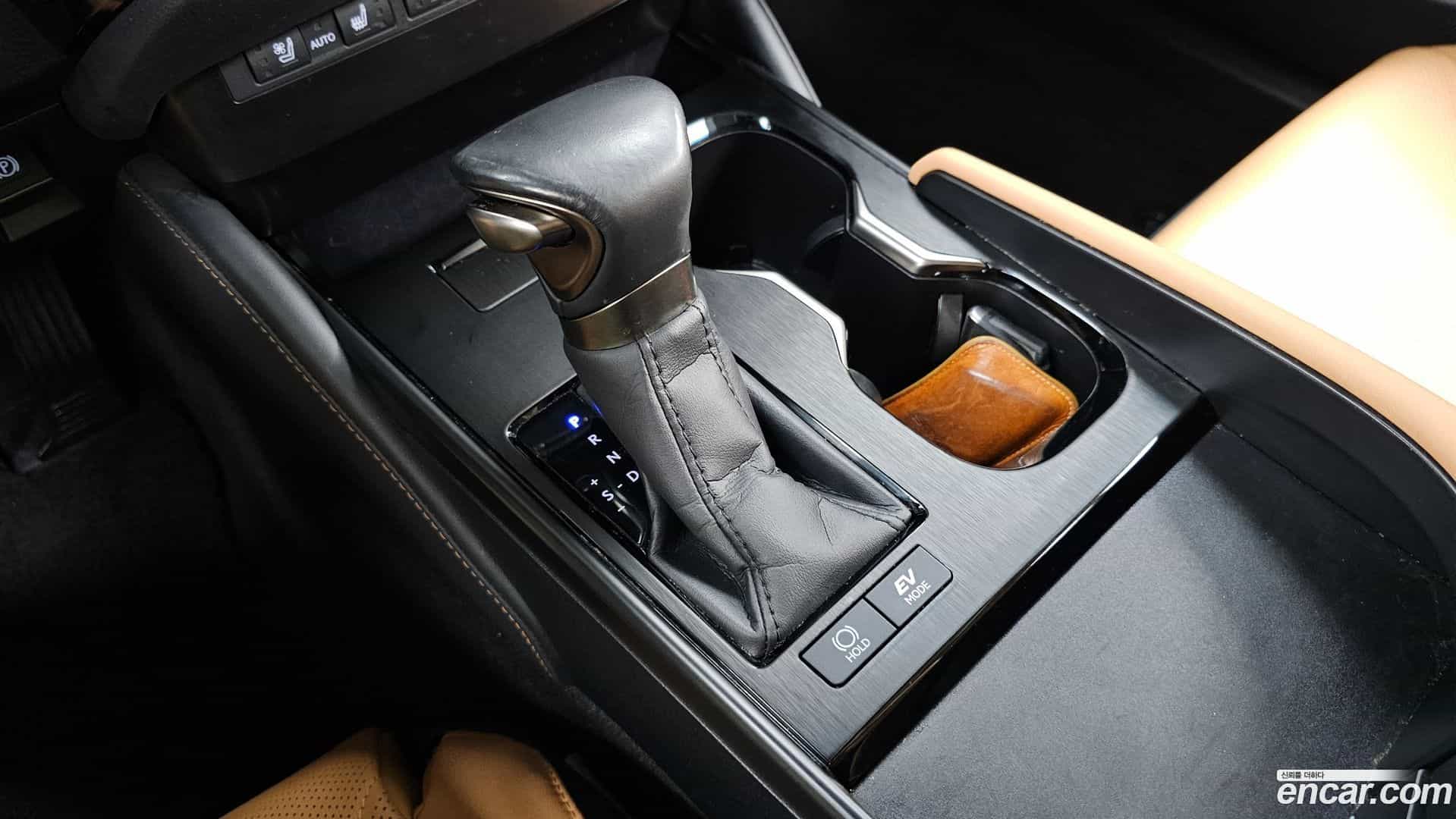 ES Lexus 2024.2-INNER-009