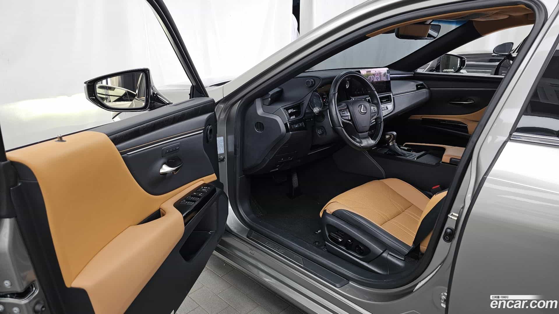 ES Lexus 2024.2-INNER-010