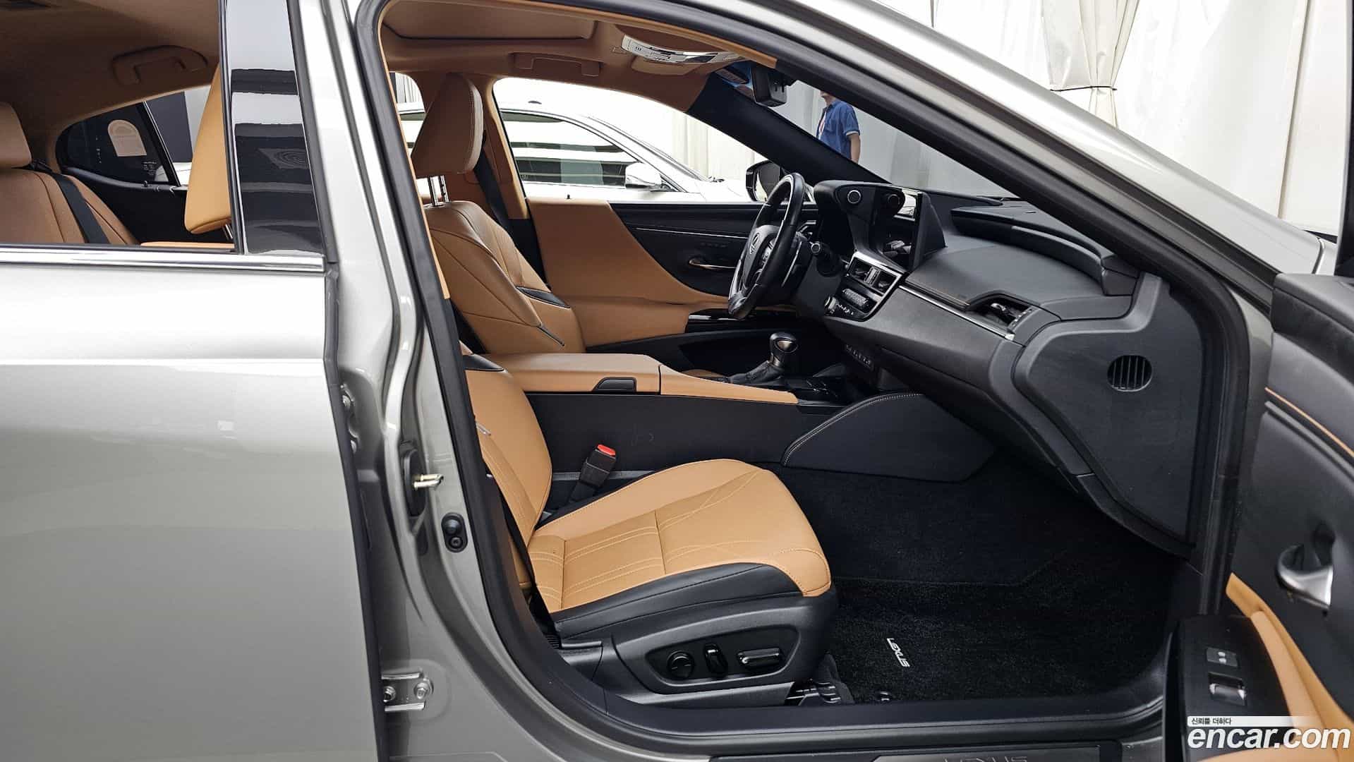 ES Lexus 2024.2-OPTION-015