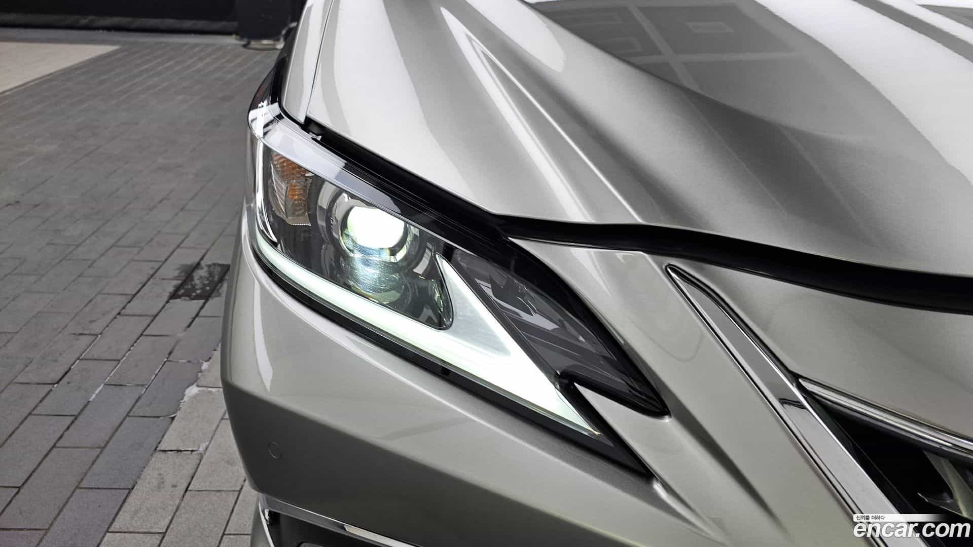 ES Lexus 2024.2-OUTER-032