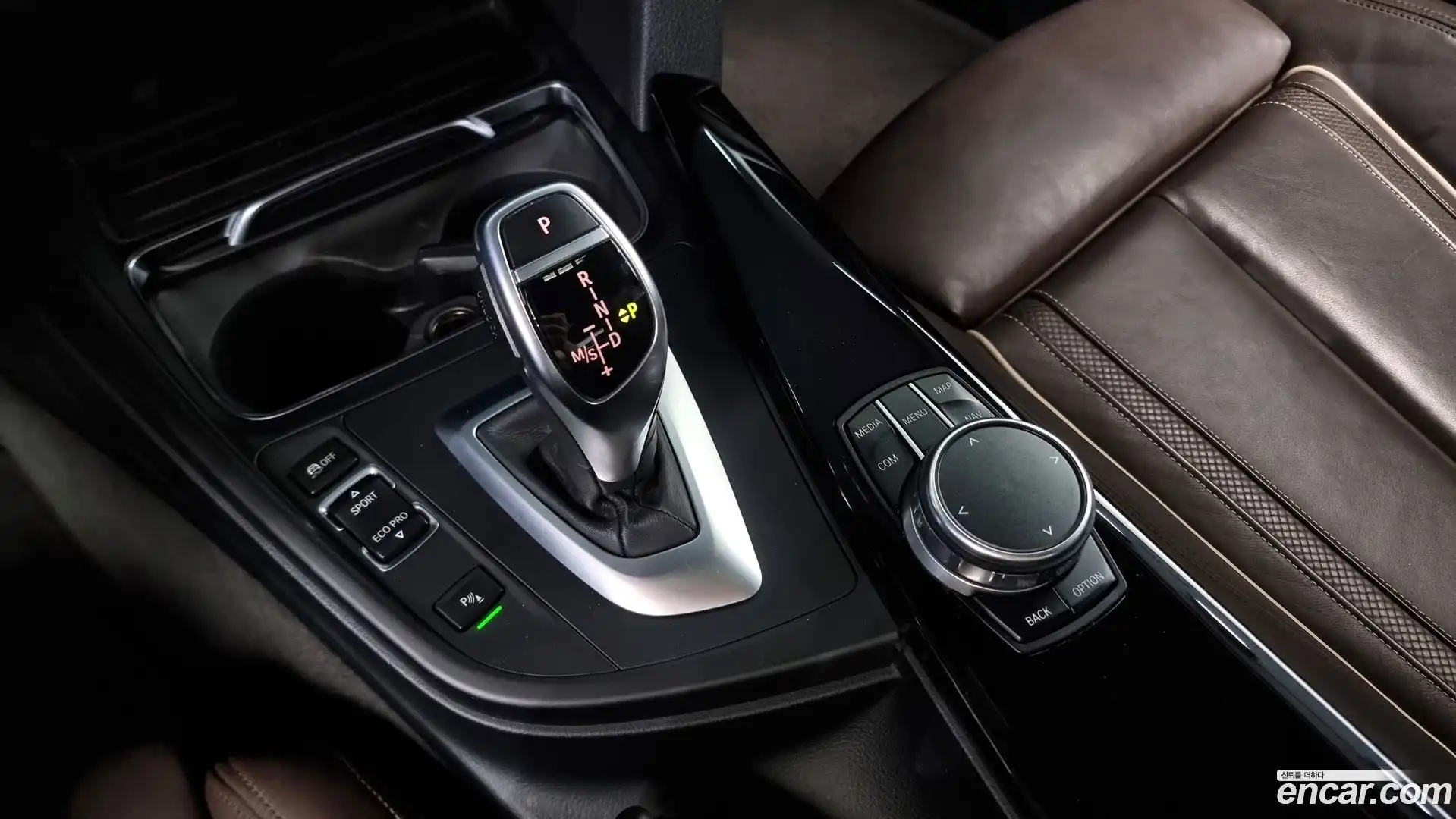 3-Series BMW 2017.9-INNER-009