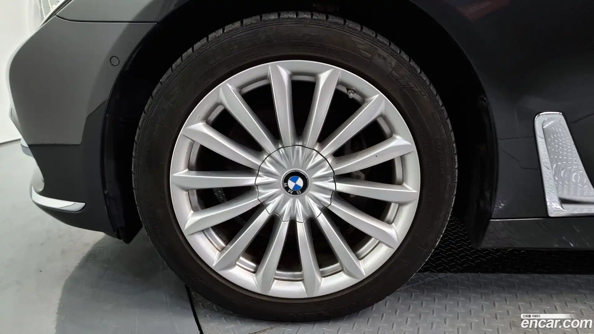 7-Series BMW 2016.10-OUTER-005