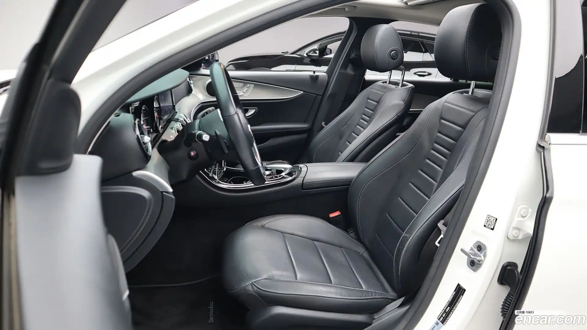 E-Class Mercedes-Benz 2019.2-OUTER-005