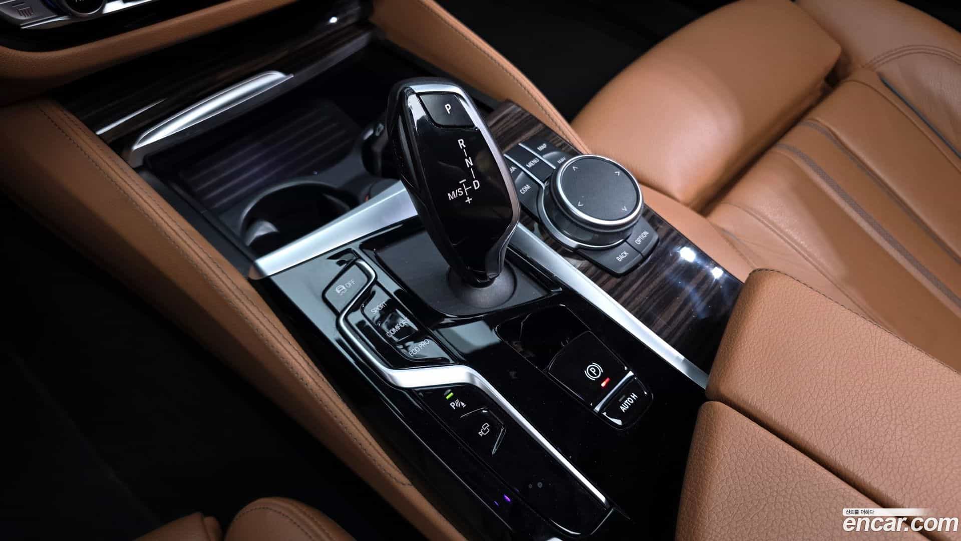5-Series BMW 2021.10-INNER-009